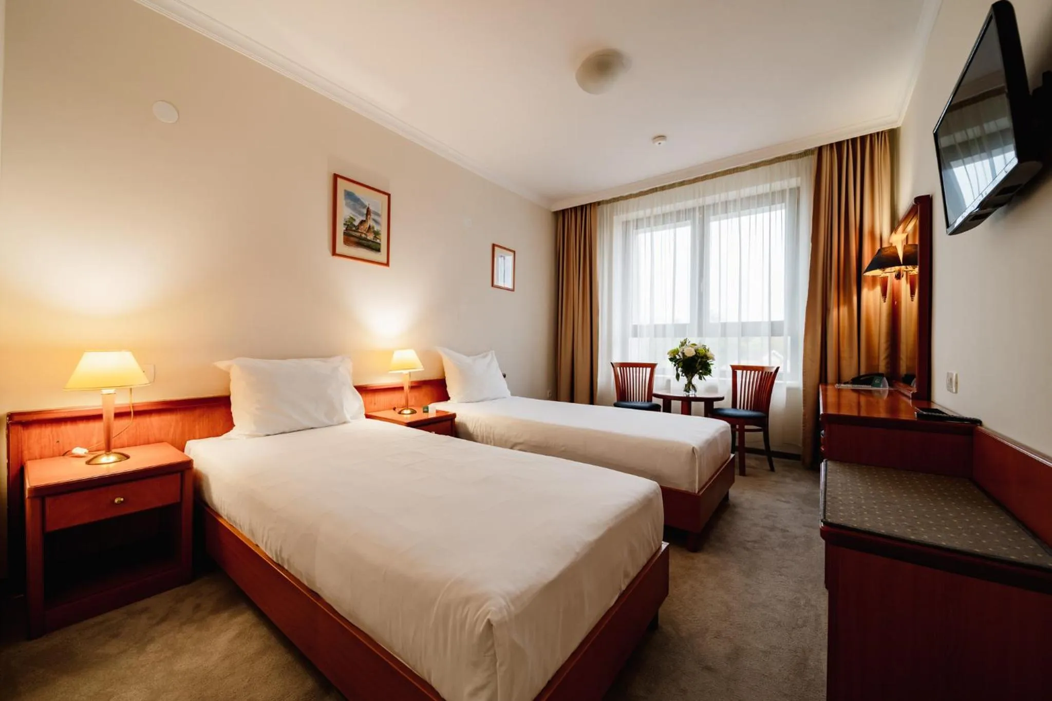 Bed in Hotel Küküllő - Târnava