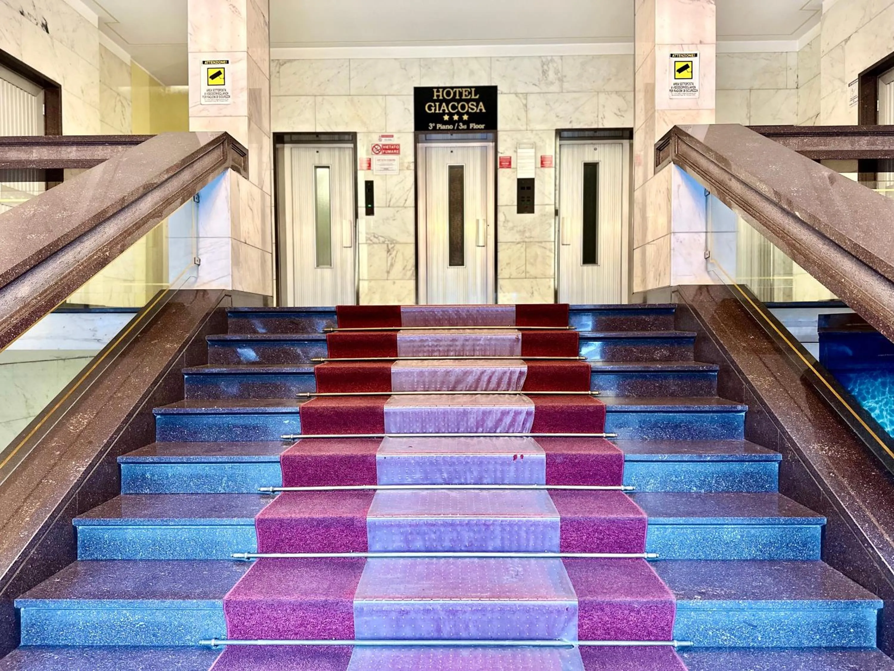 Facade/entrance in Hotel Giacosa