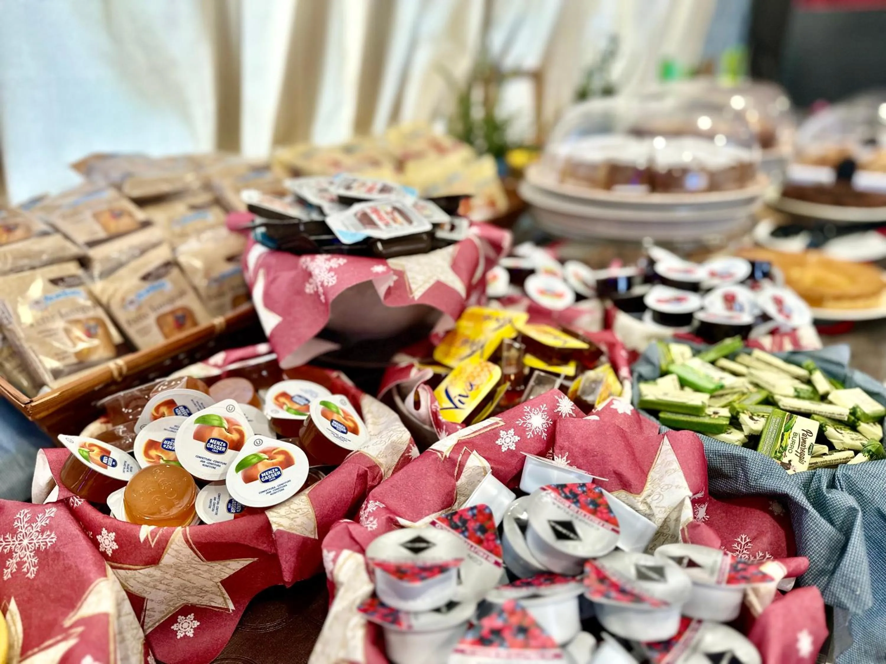 Buffet breakfast in Hotel Giacosa