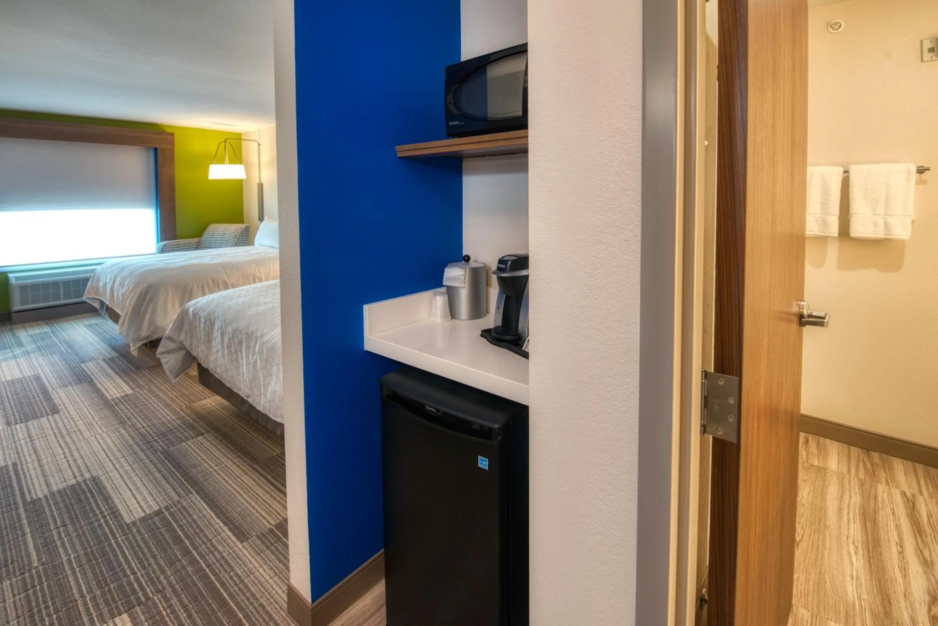 Bedroom, Bed in Holiday Inn Express & Suites Omaha Downtown Old Market by IHG
