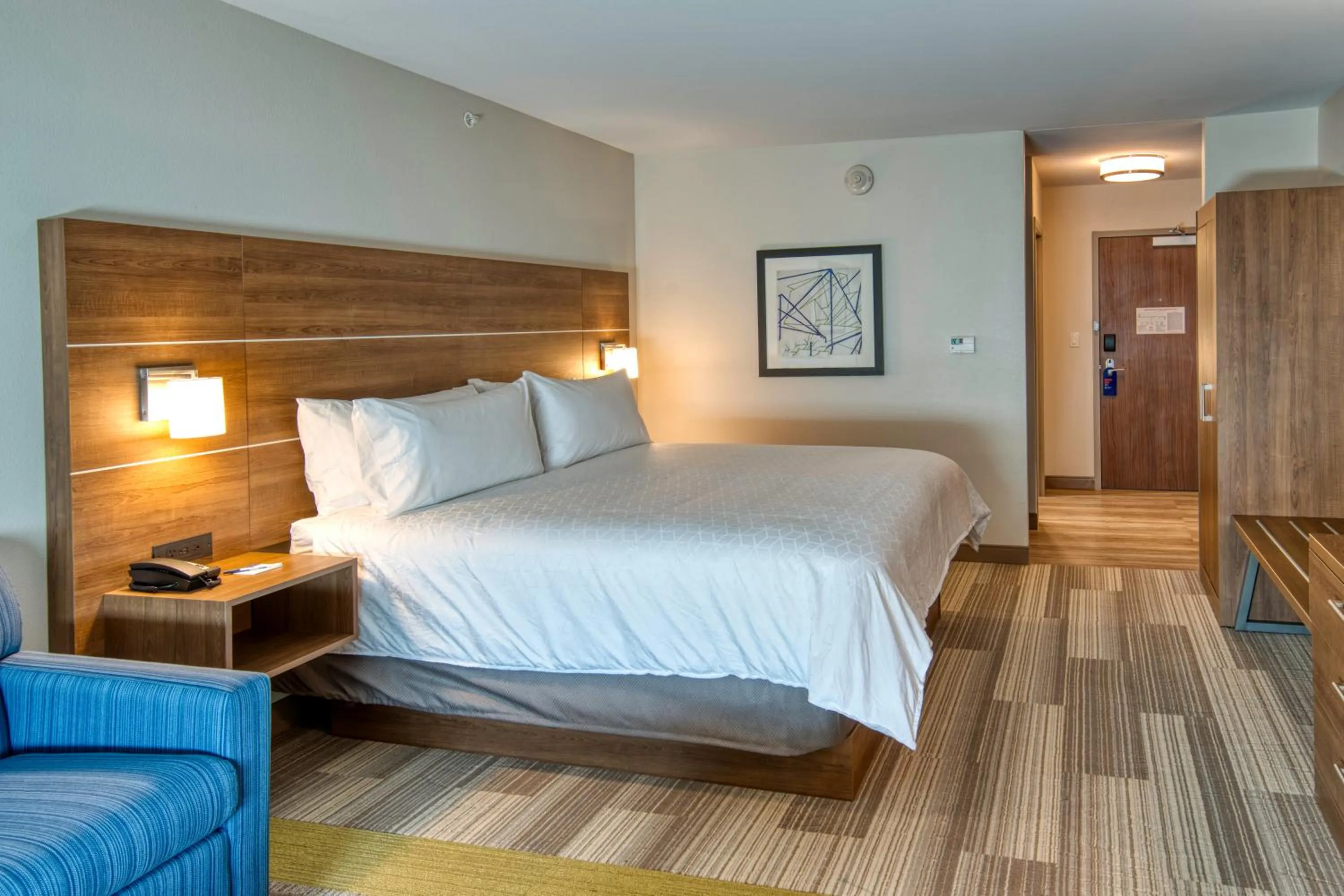 Bedroom, Bed in Holiday Inn Express & Suites Omaha Downtown Old Market by IHG