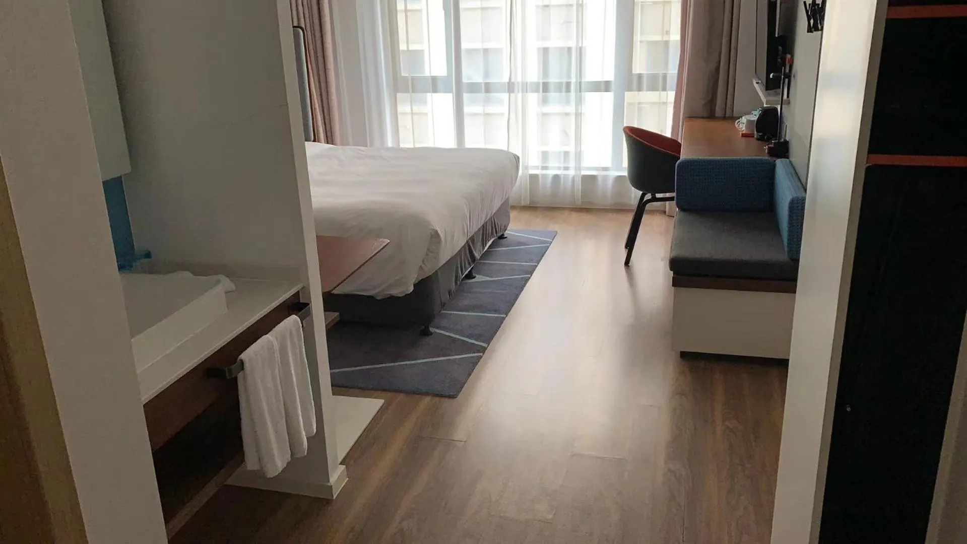 Bed in Holiday Inn Express Zhangjiagang East by IHG