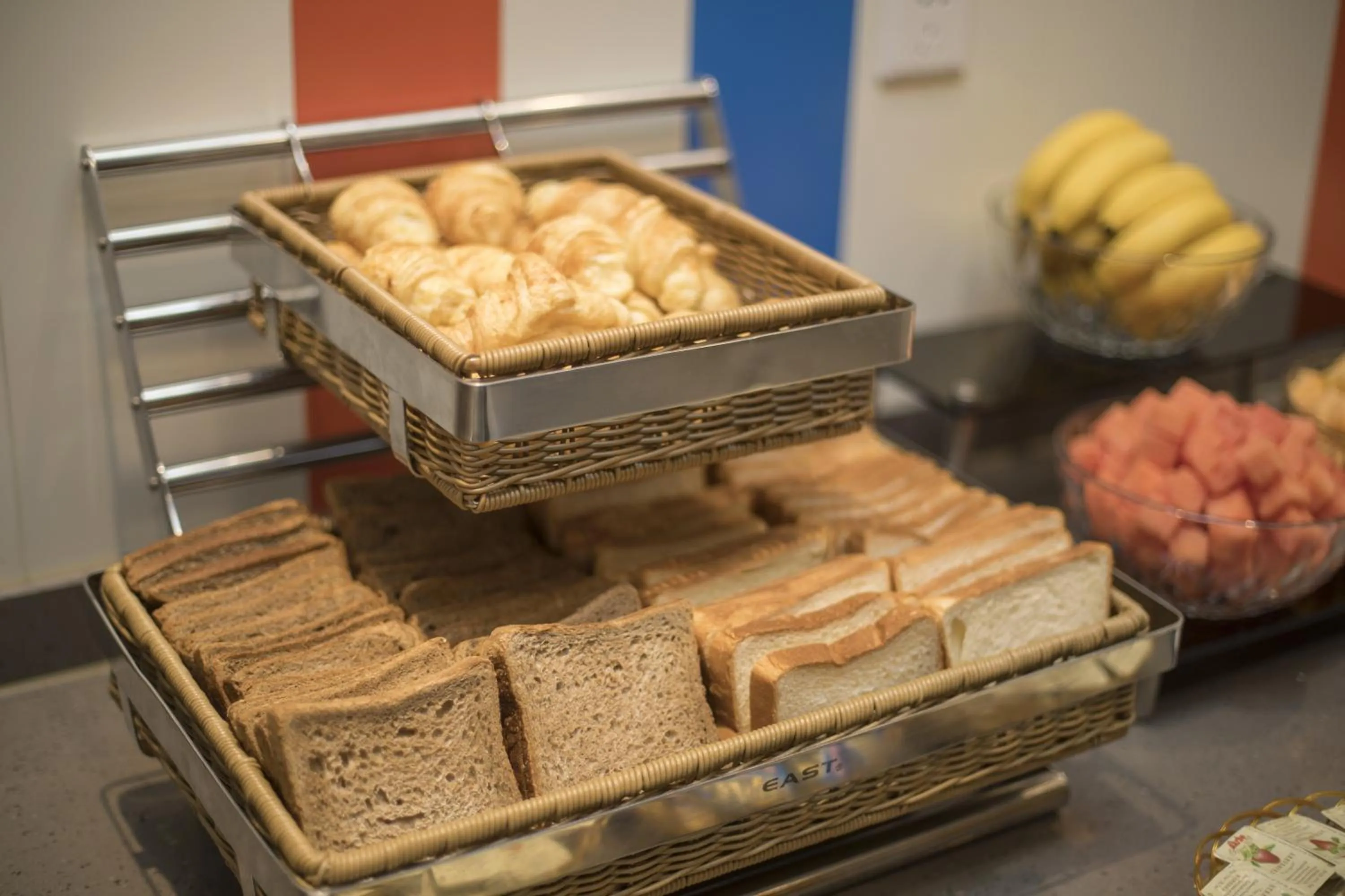 Breakfast in Holiday Inn Express Zhangjiagang East by IHG