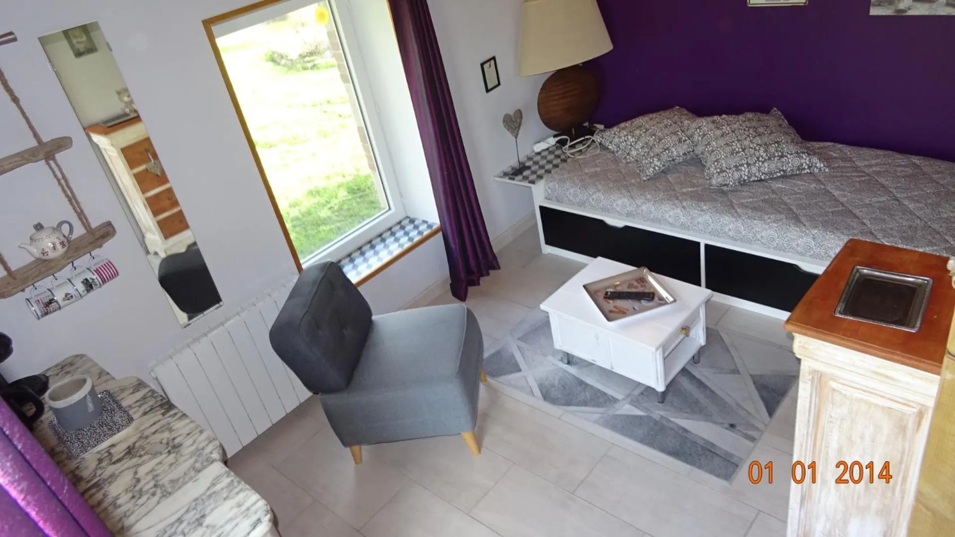 Bed in La ferme aux chats