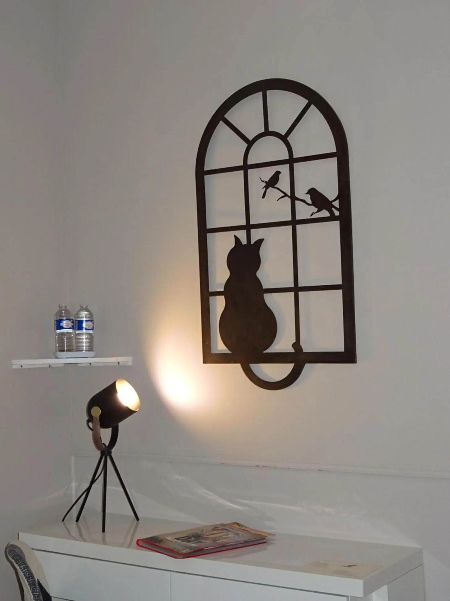 Decorative detail in La ferme aux chats