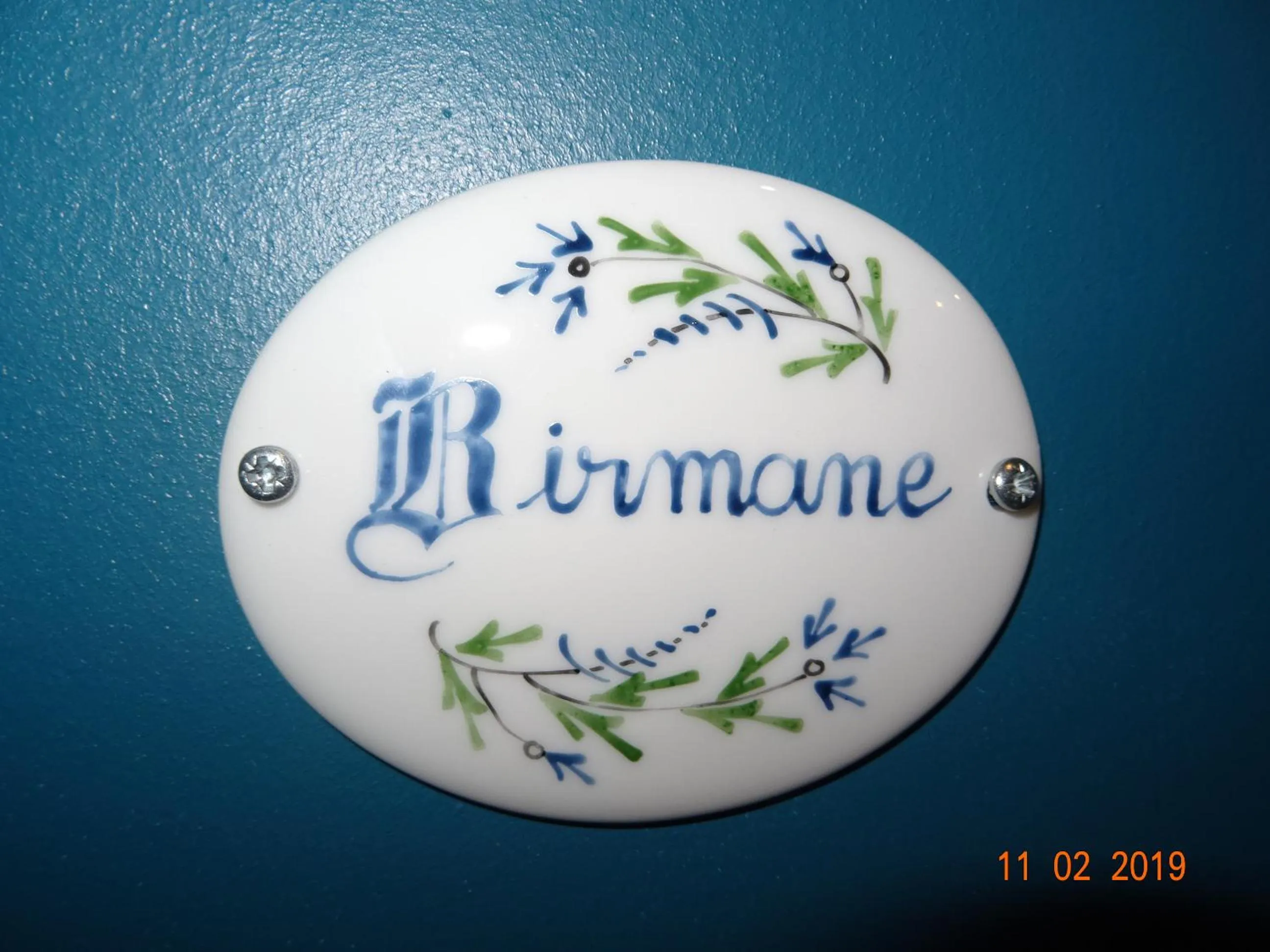 Decorative detail in La ferme aux chats