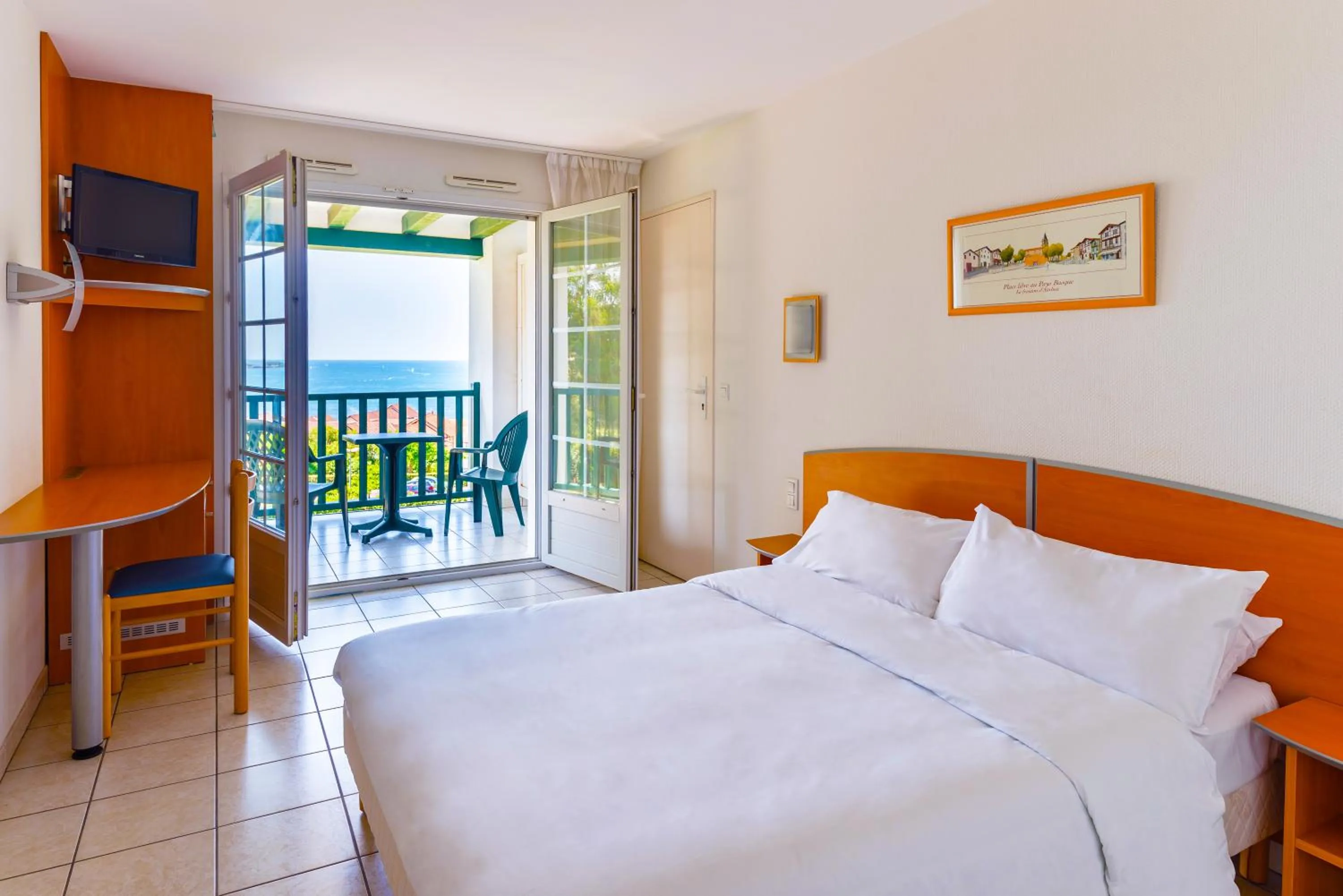 Bed in Azureva Hendaye