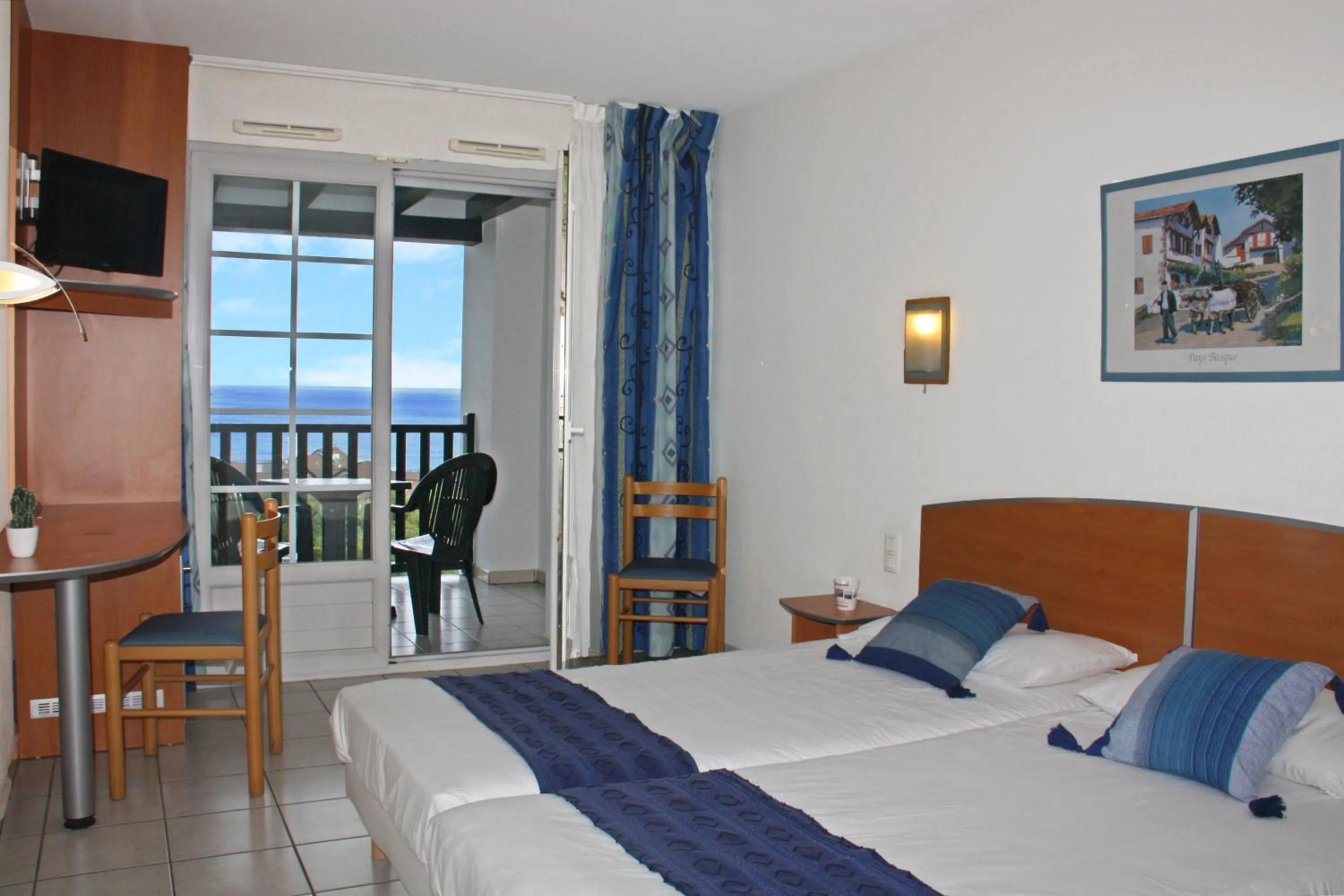 Bed in Azureva Hendaye