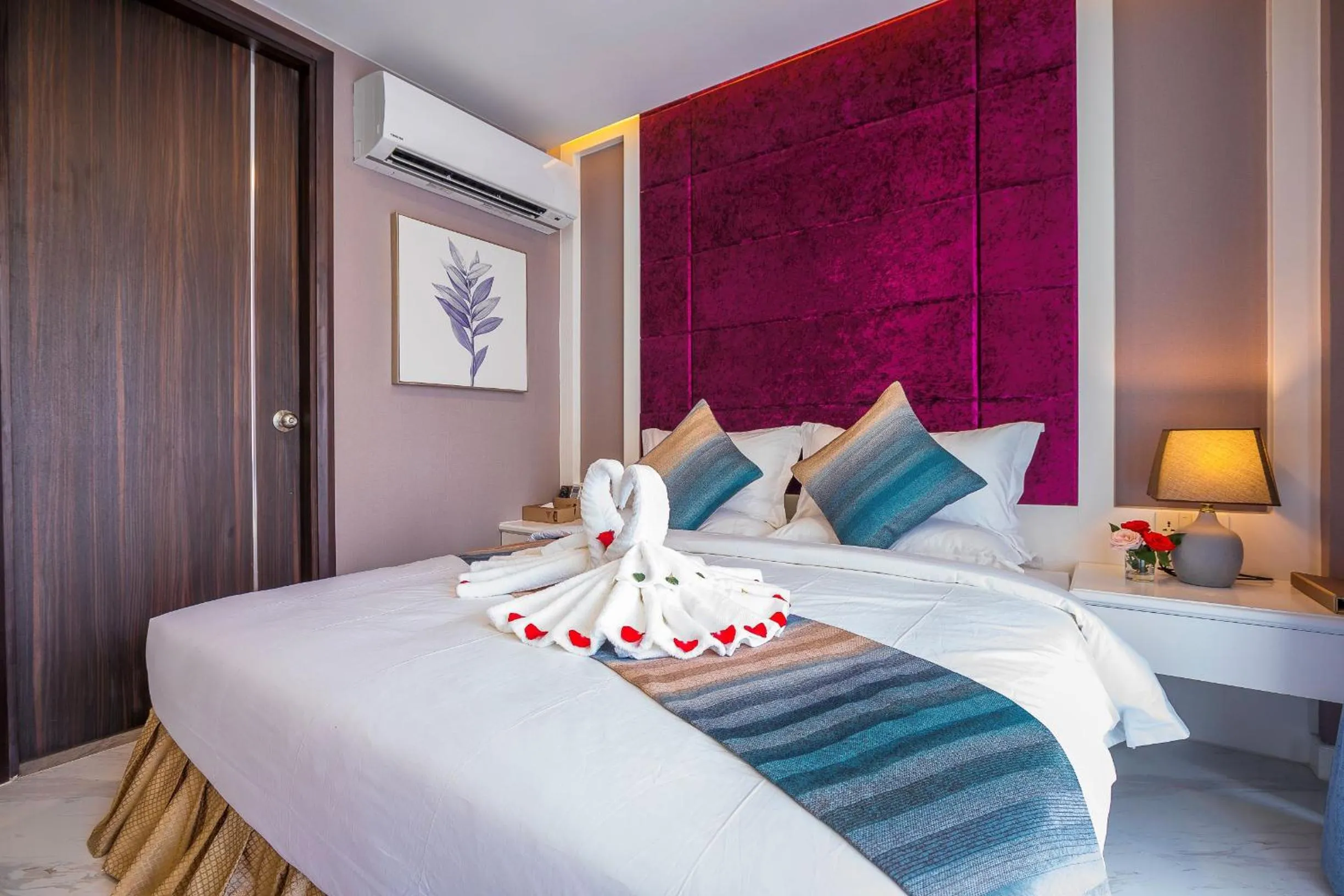 Bedroom, Bed in V Boutique Hotel