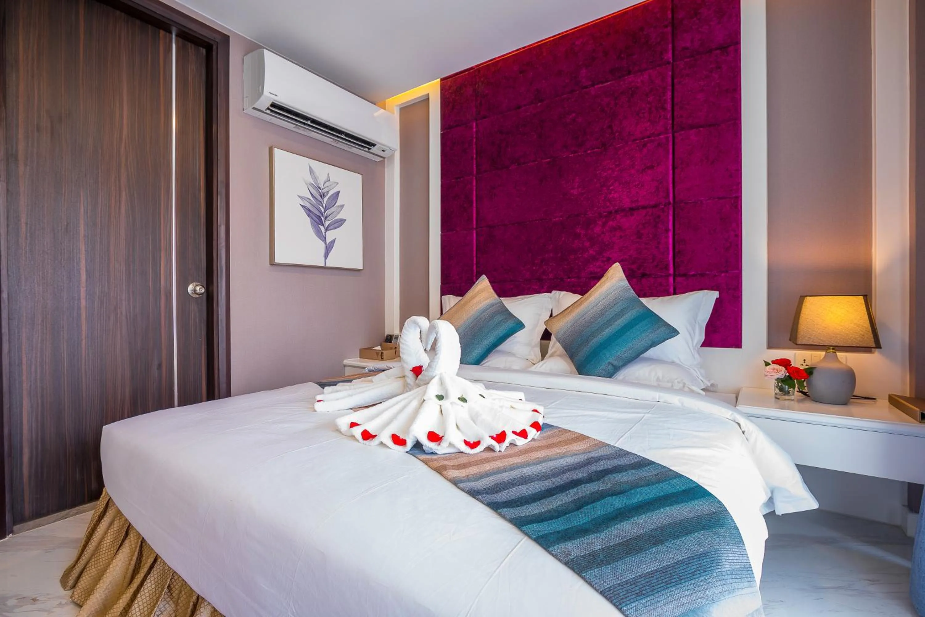 Bedroom, Bed in V Boutique Hotel