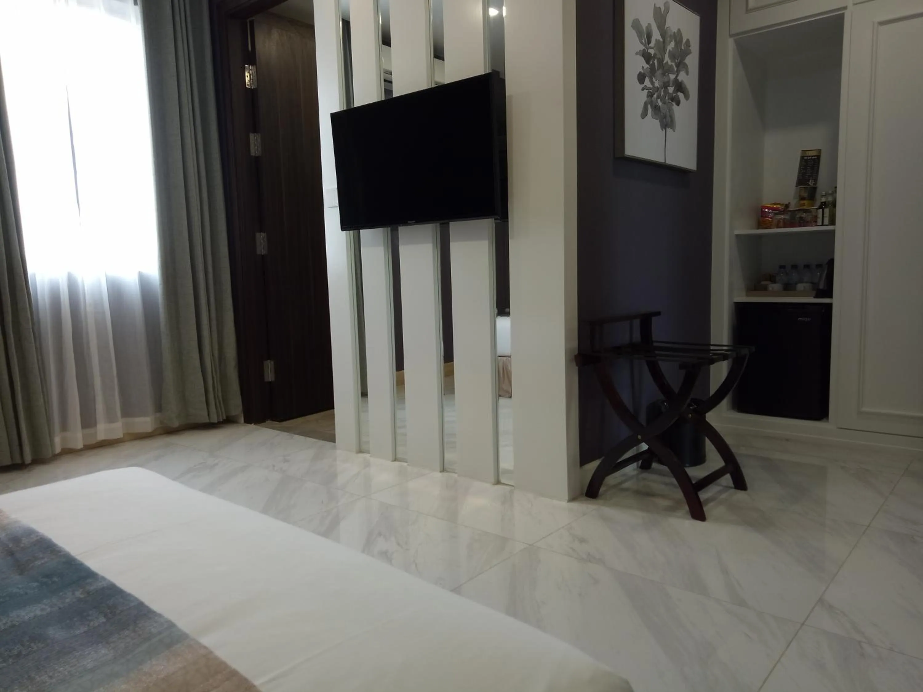 TV and multimedia in V Boutique Hotel