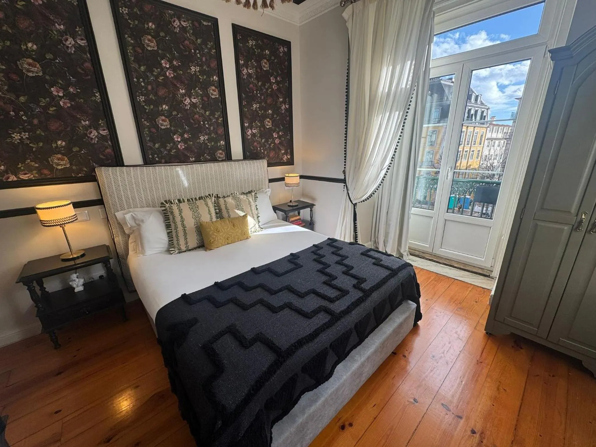 Bed in Solar dos Poetas