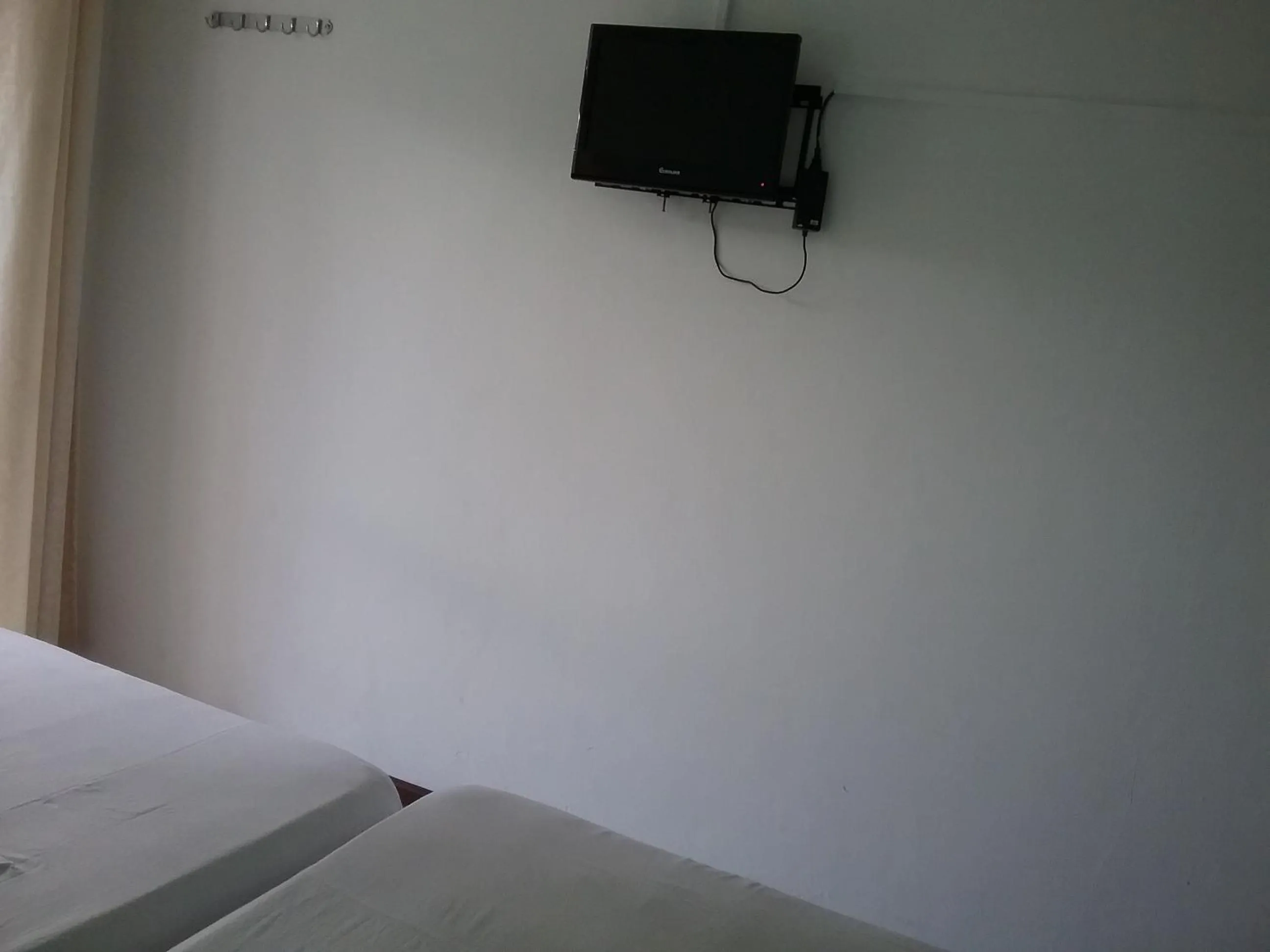 TV and multimedia, Bed in La Plaine Verte Guesthouse