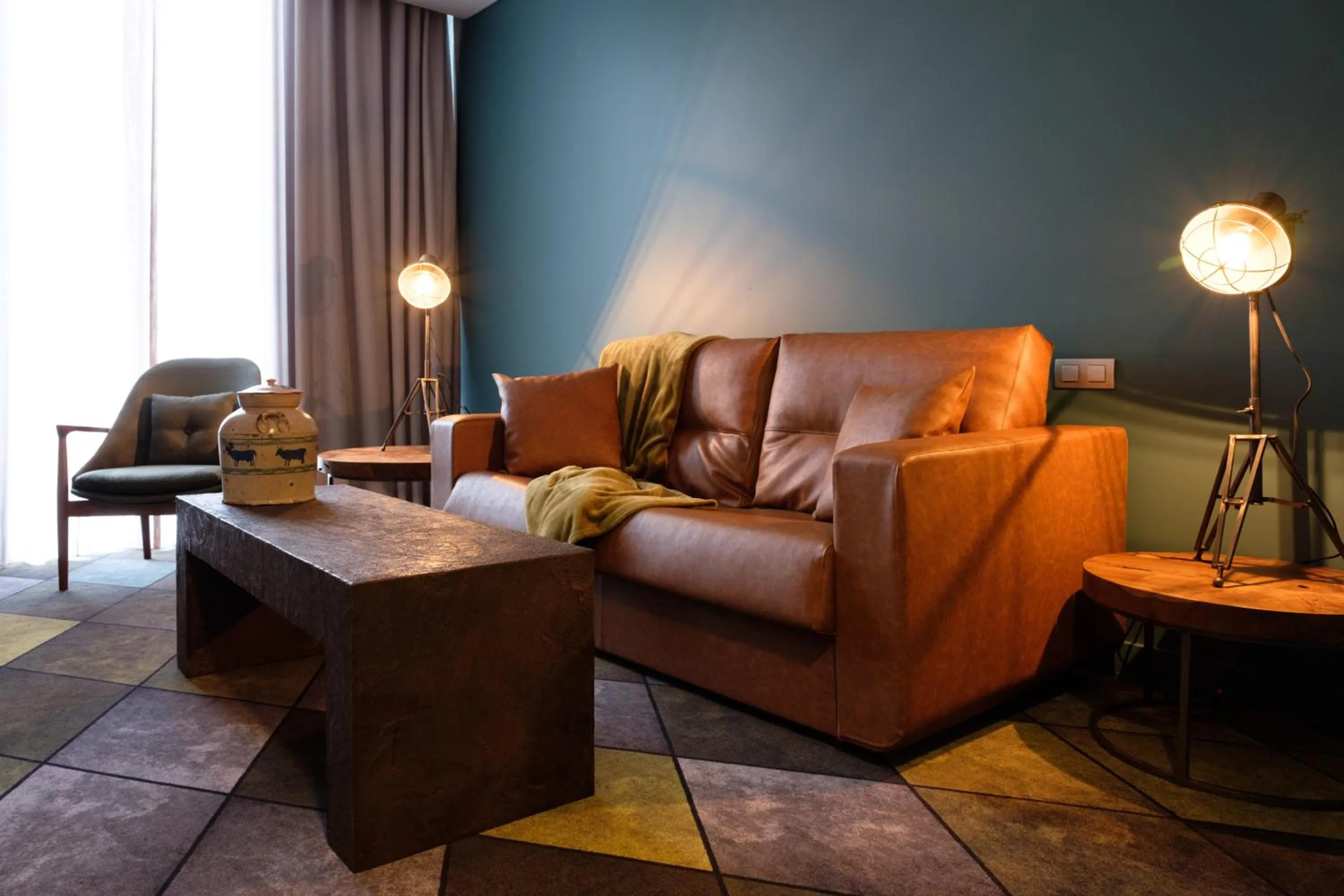 Seating area in Octant Furnas