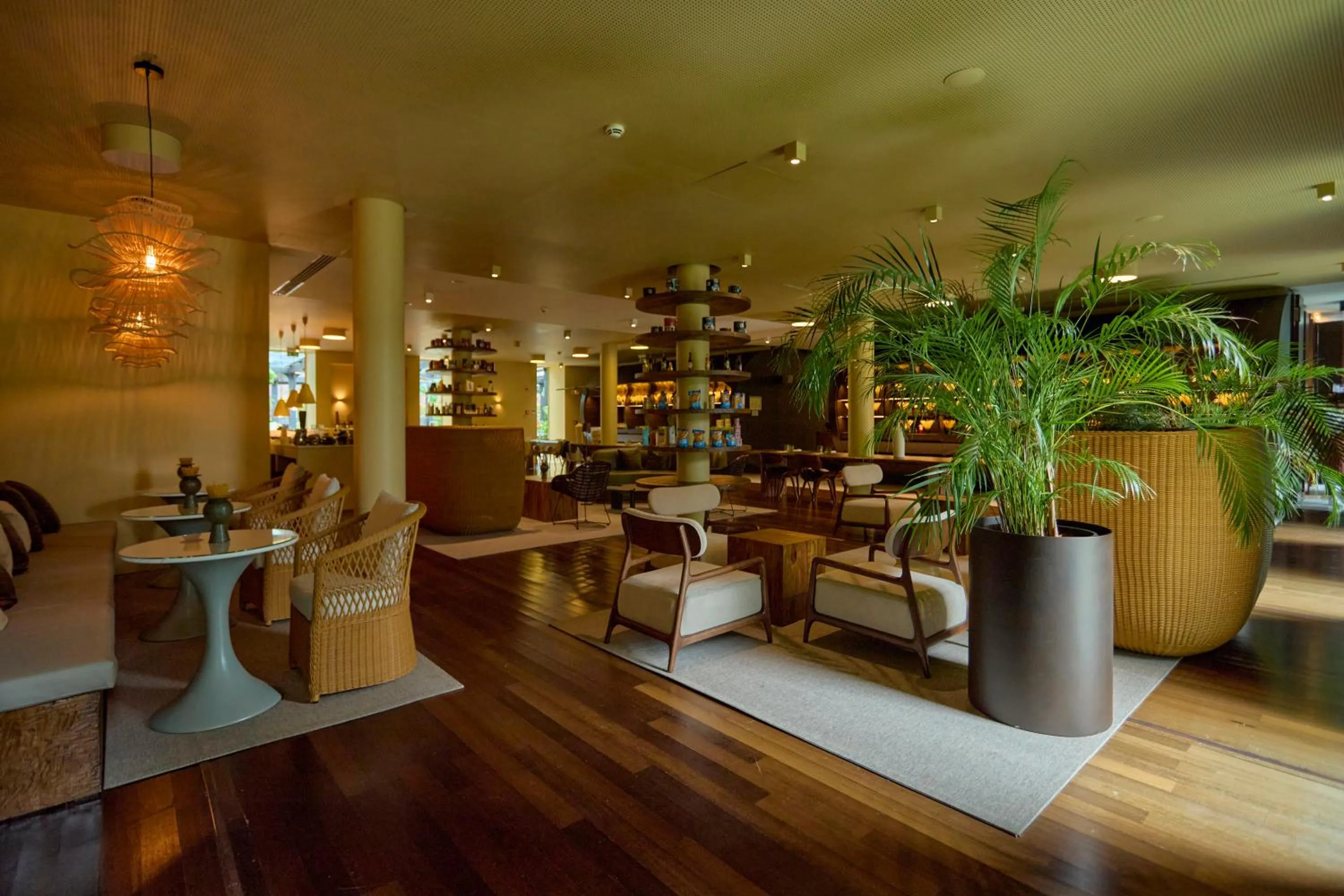 Restaurant/places to eat in Octant Furnas