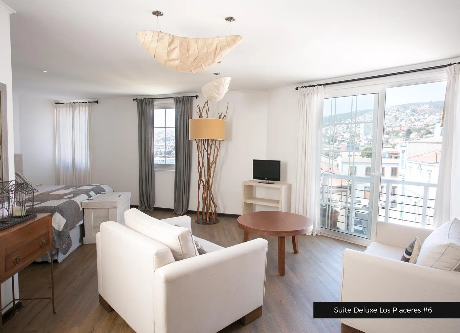 Photo of the whole room in Casa Galos Hotel & Lofts