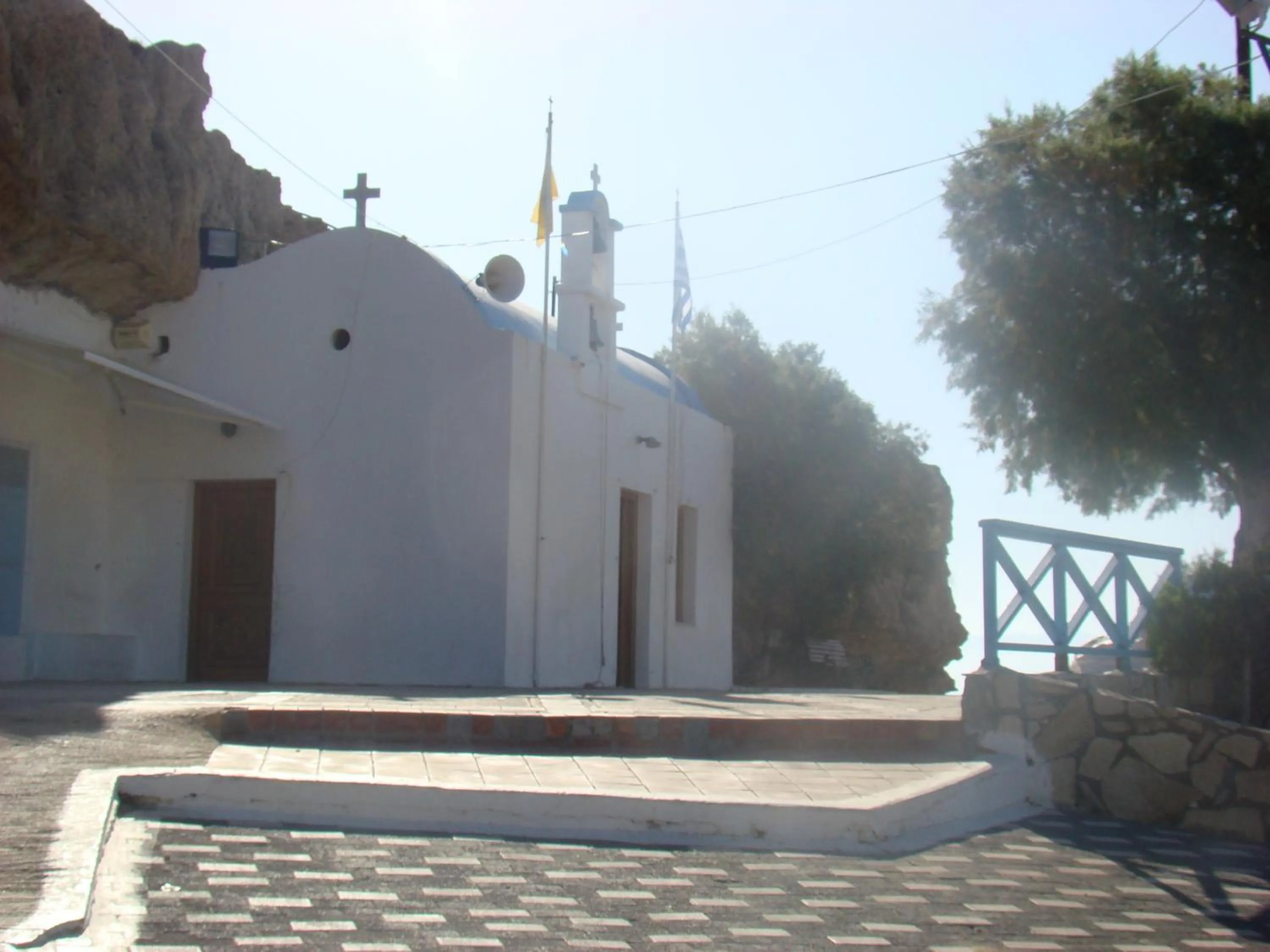 Spring in Diamond Apartments & Suites