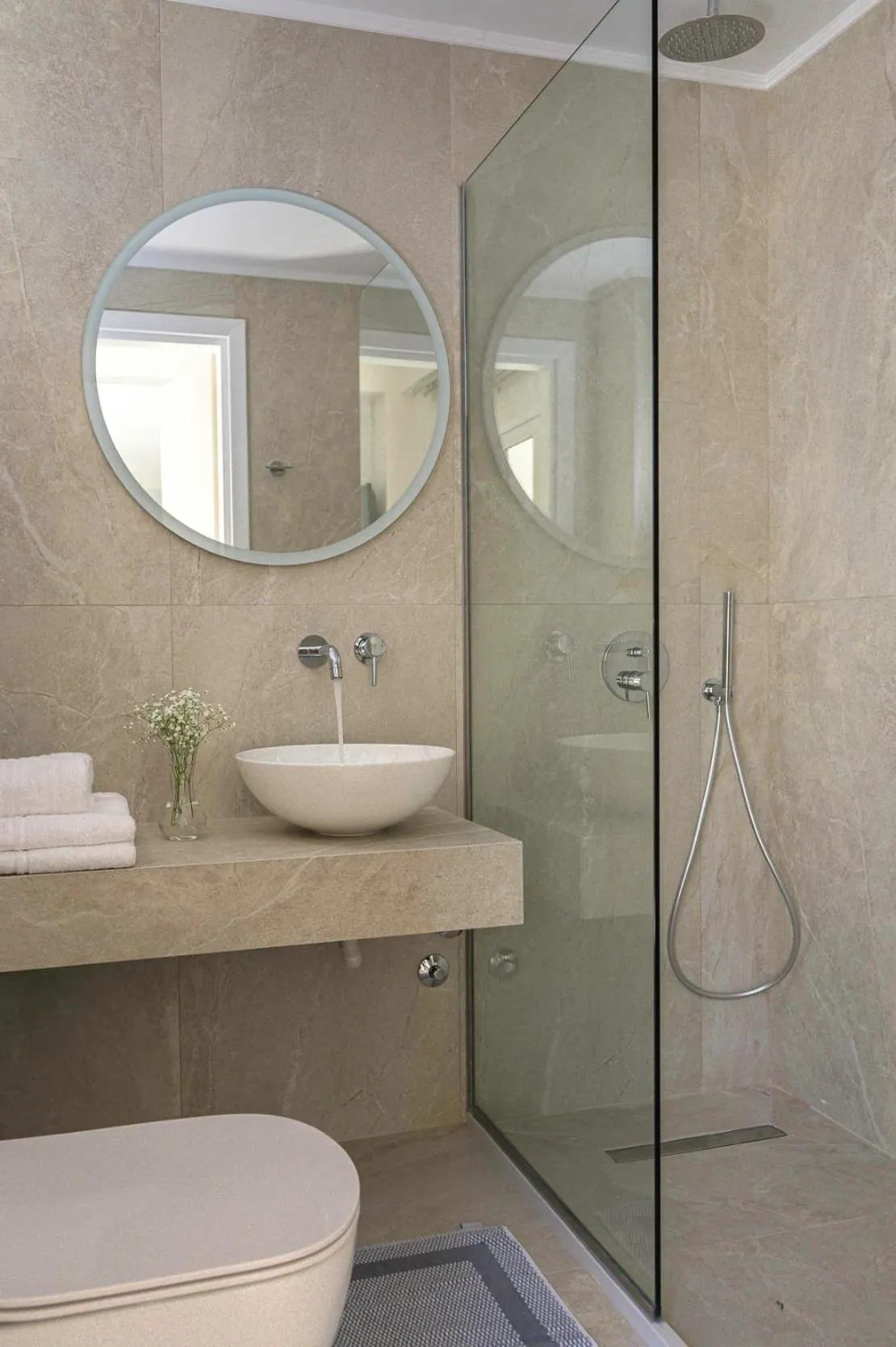 Bathroom in Diamond Apartments & Suites