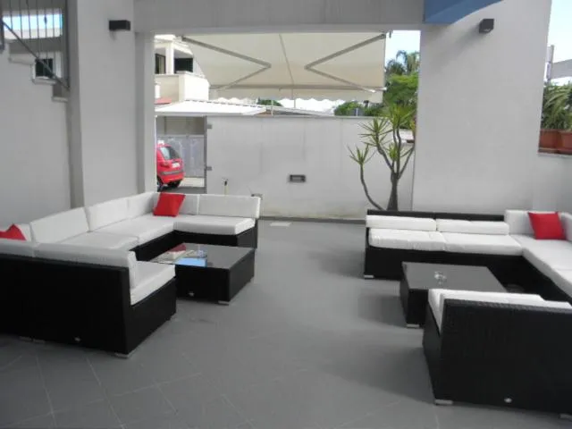 Patio in Hotel Blue Sky - San Foca