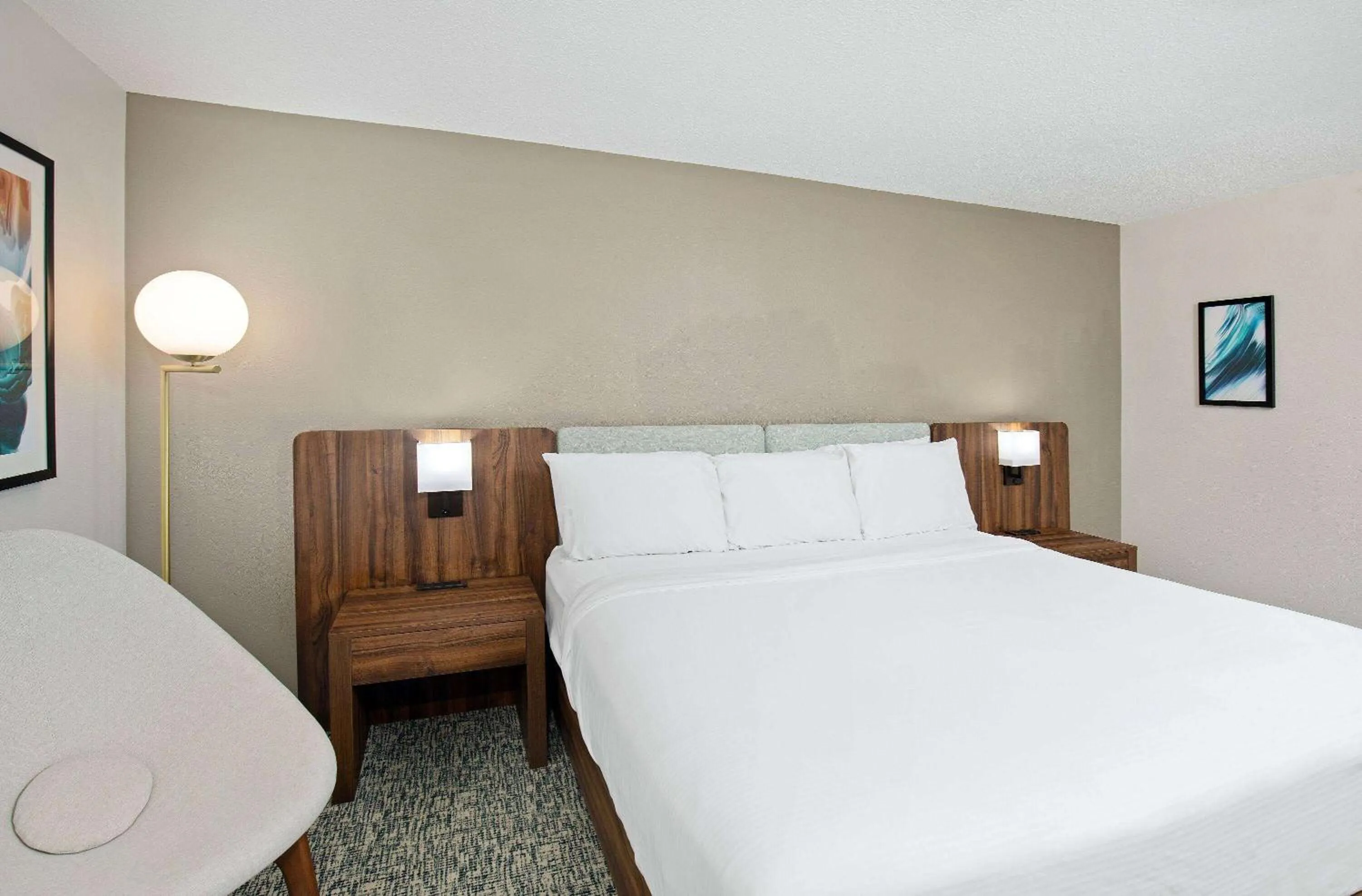 Photo of the whole room, Bed in Wingate by Wyndham Hattiesburg