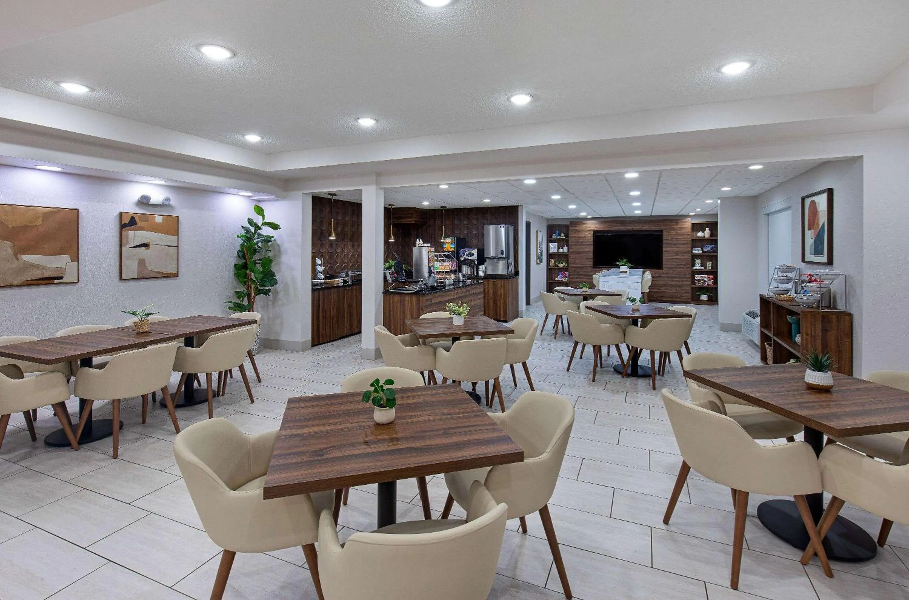 Breakfast in Wingate by Wyndham Hattiesburg