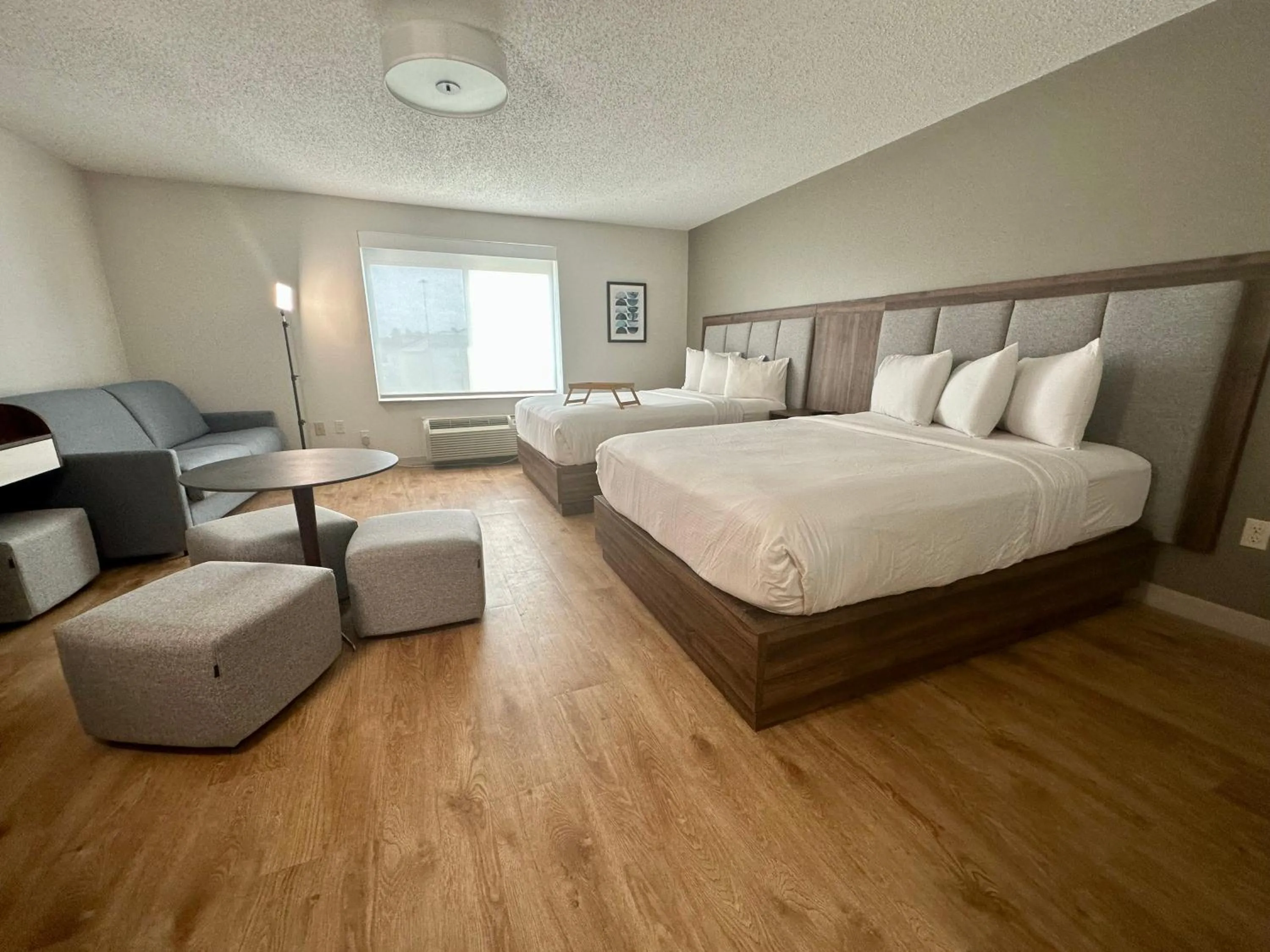 Bed in Wingate by Wyndham Hattiesburg