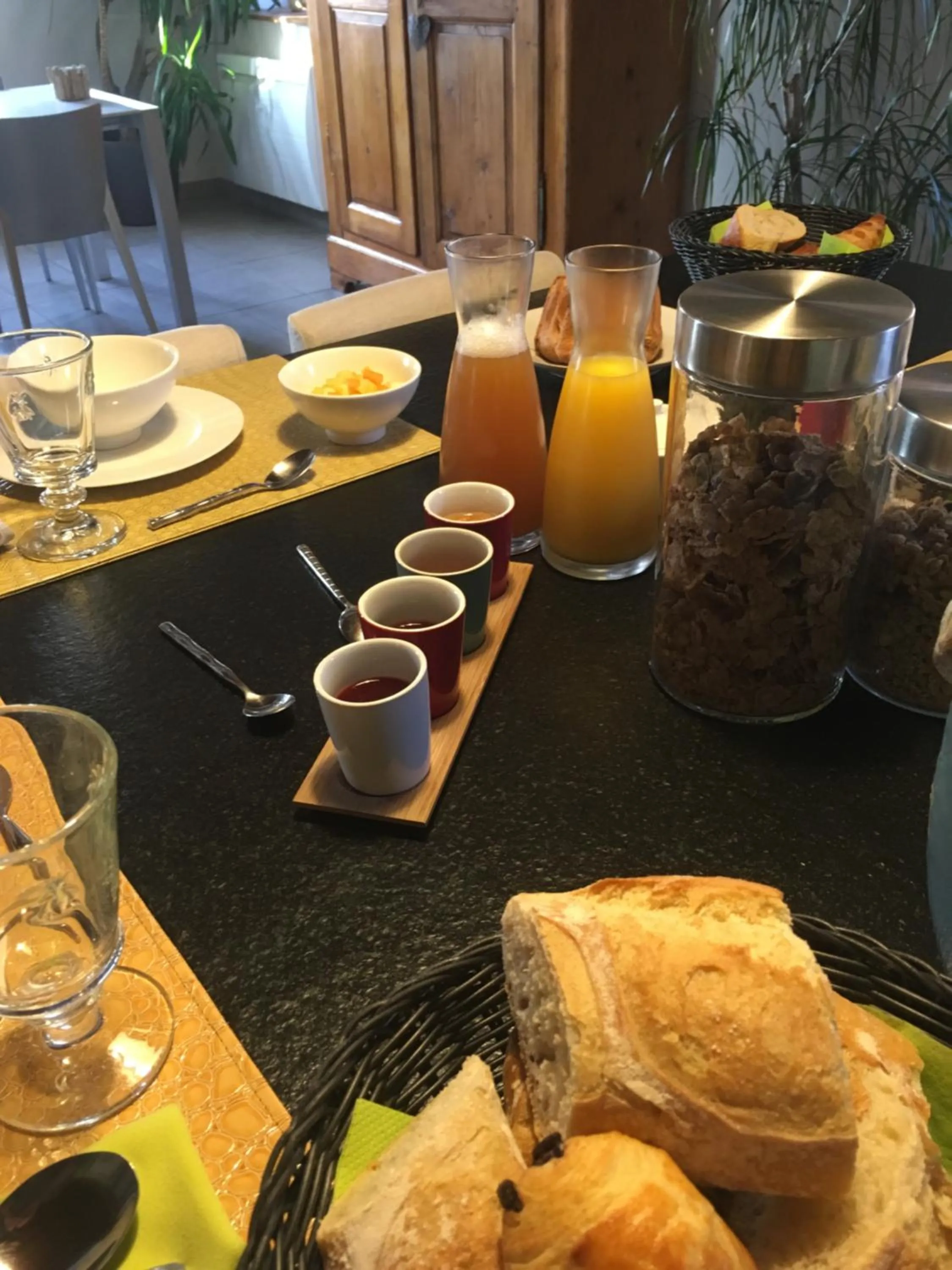 Breakfast in La Maison d'Emilie