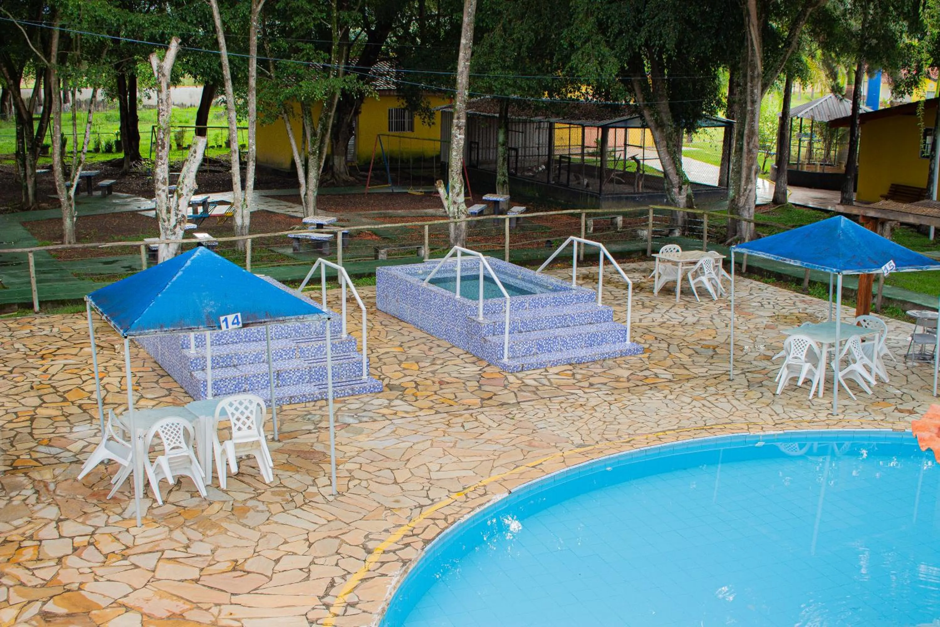 Pool view in Hotel Fazenda Pé da Serra