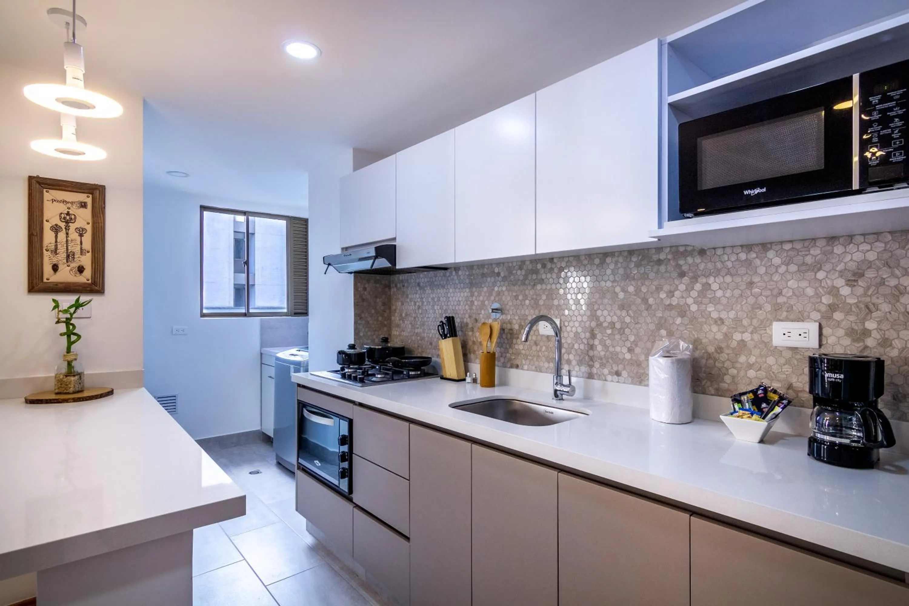 Kitchen or kitchenette in Alcazar de Oviedo by EE Hoteles