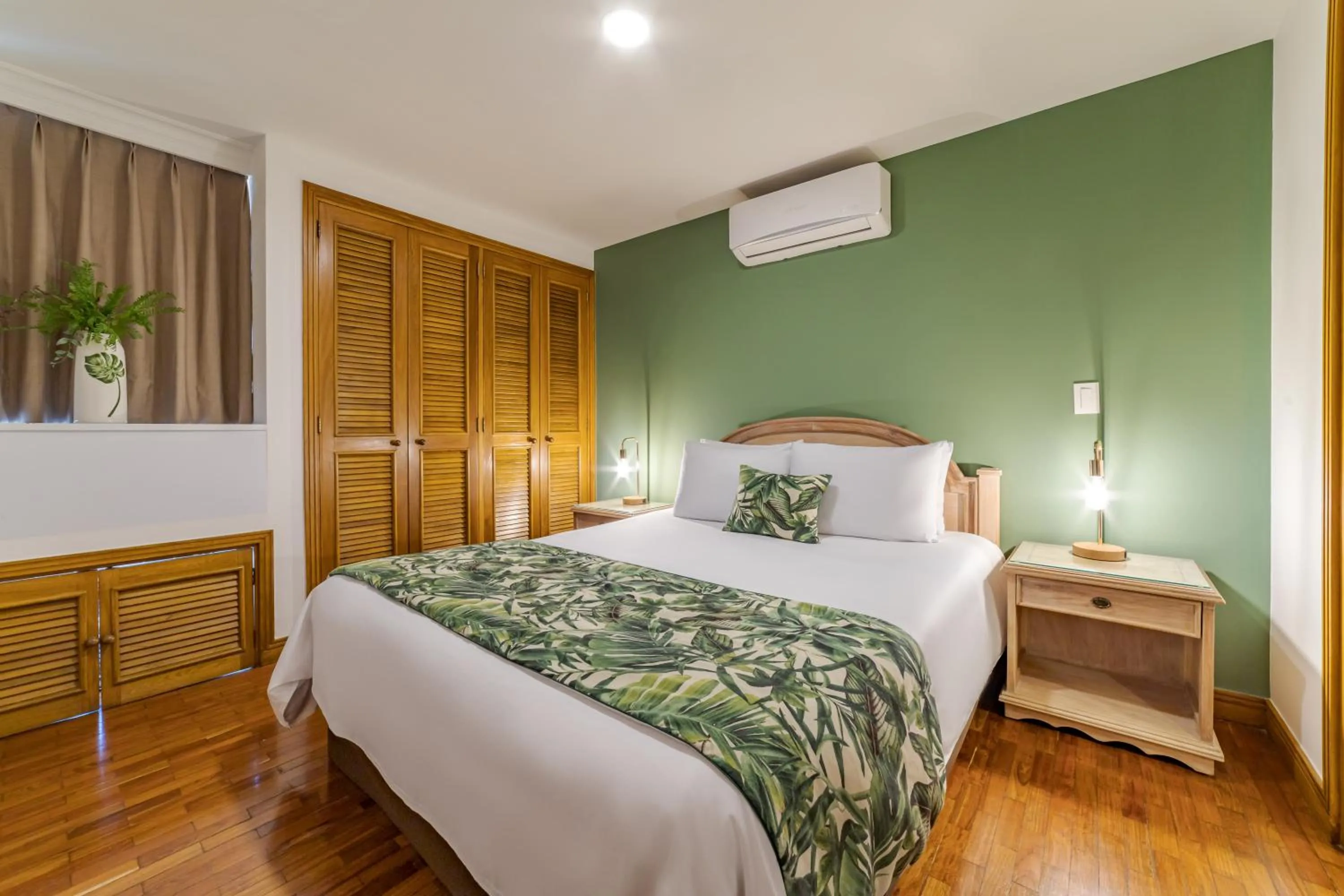 Bed in Alcazar de Oviedo by EE Hoteles