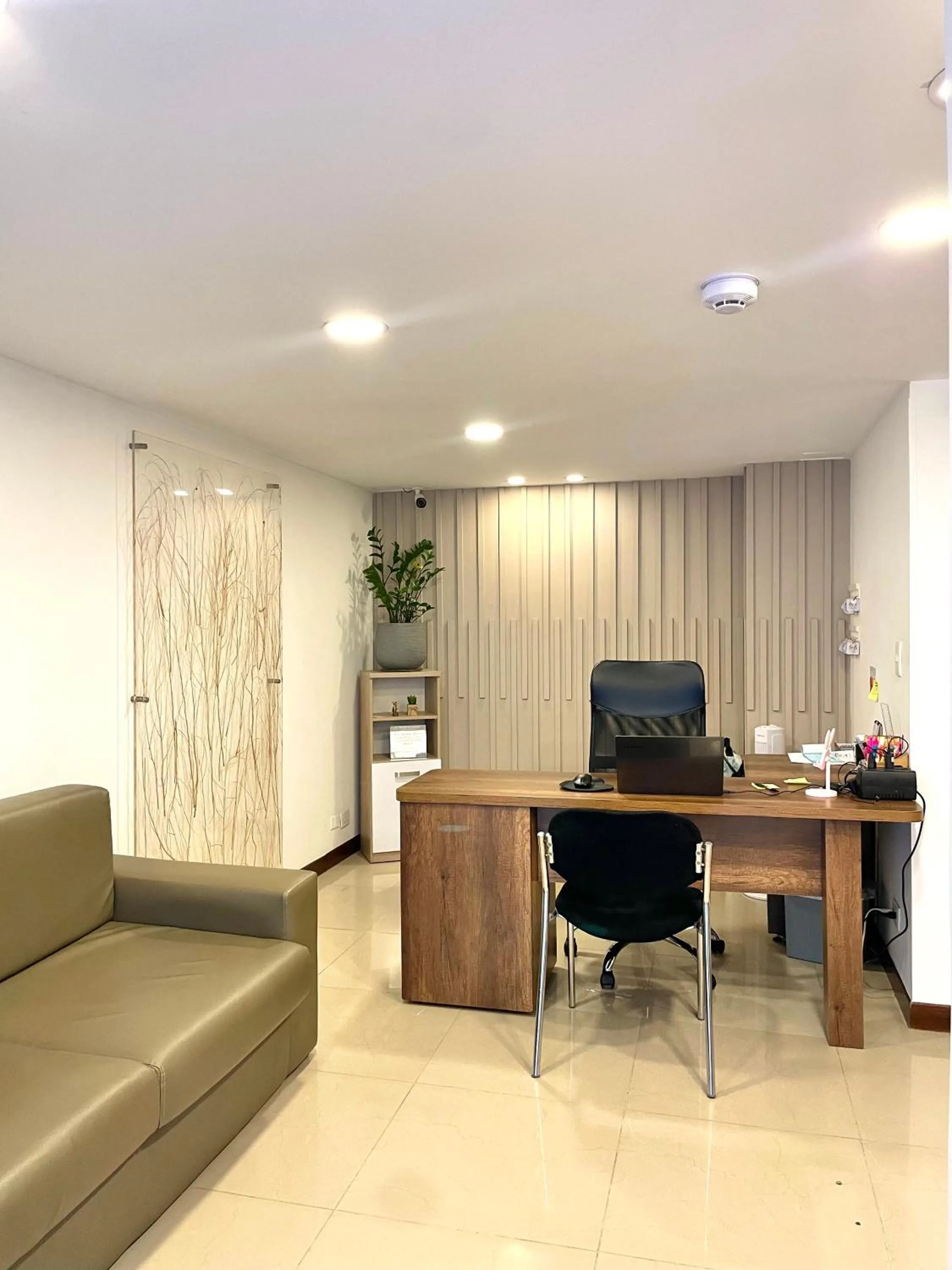 Lobby or reception in Alcazar de Oviedo by EE Hoteles