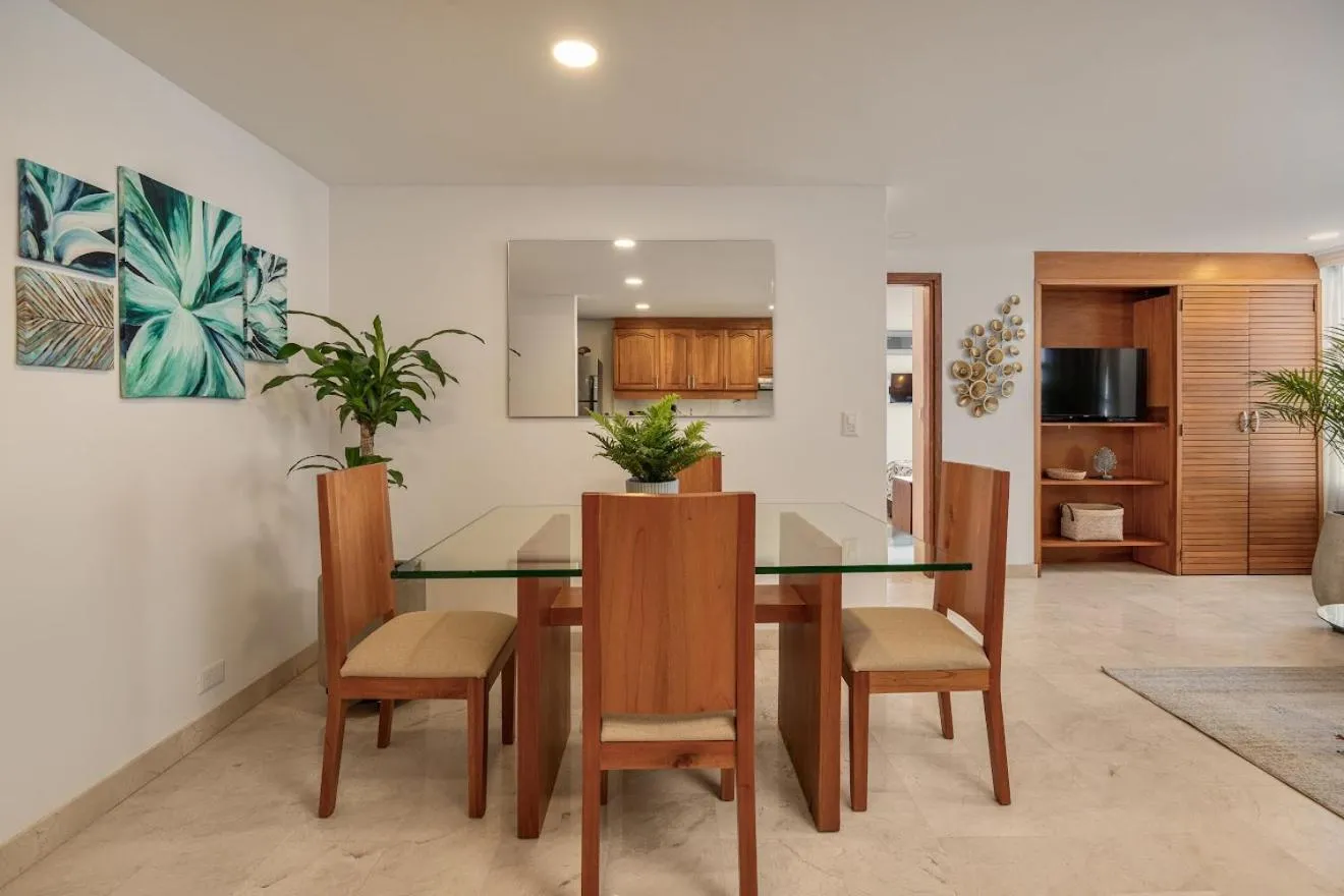 Dining area in Alcazar de Oviedo by EE Hoteles