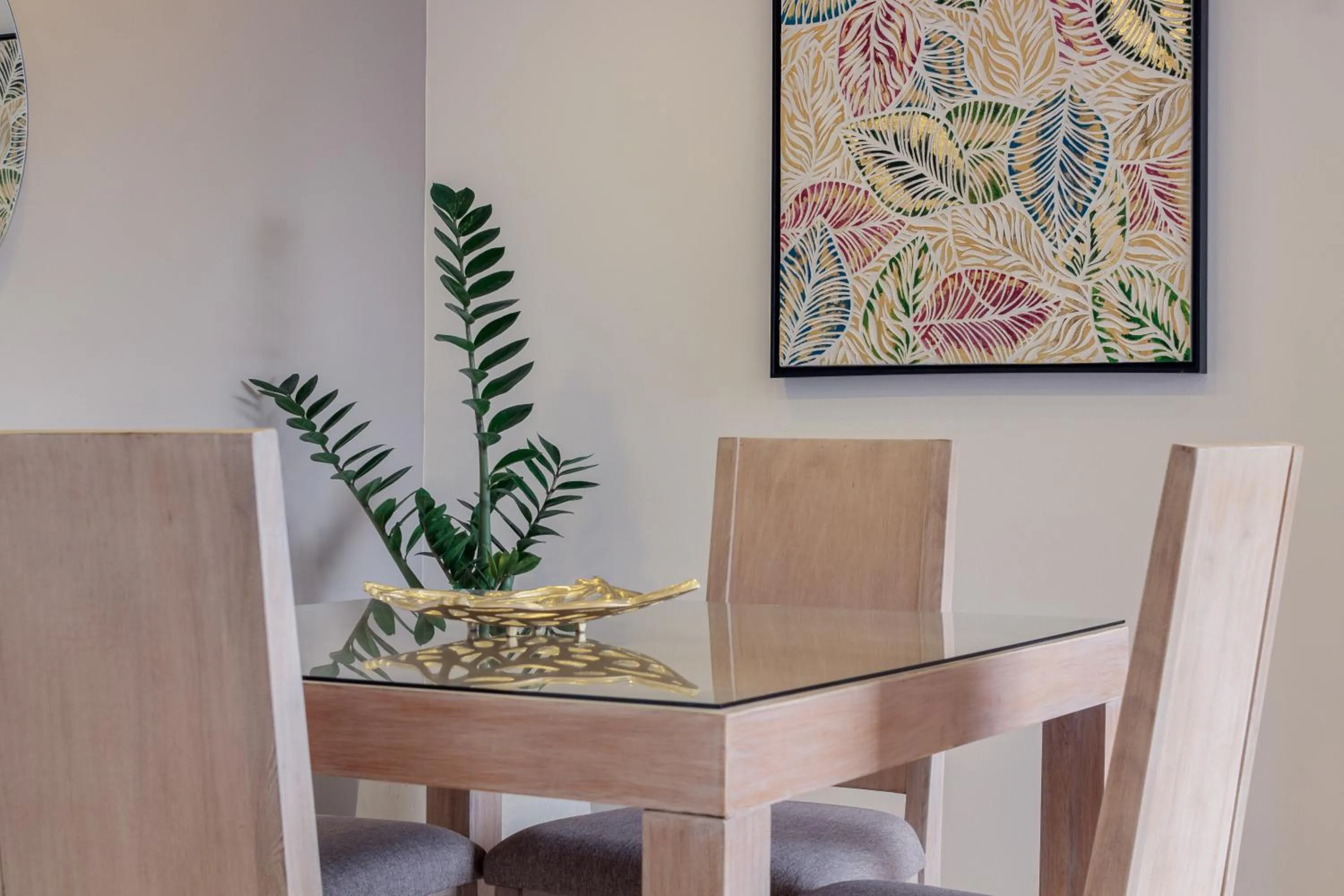 Dining area in Alcazar de Oviedo by EE Hoteles