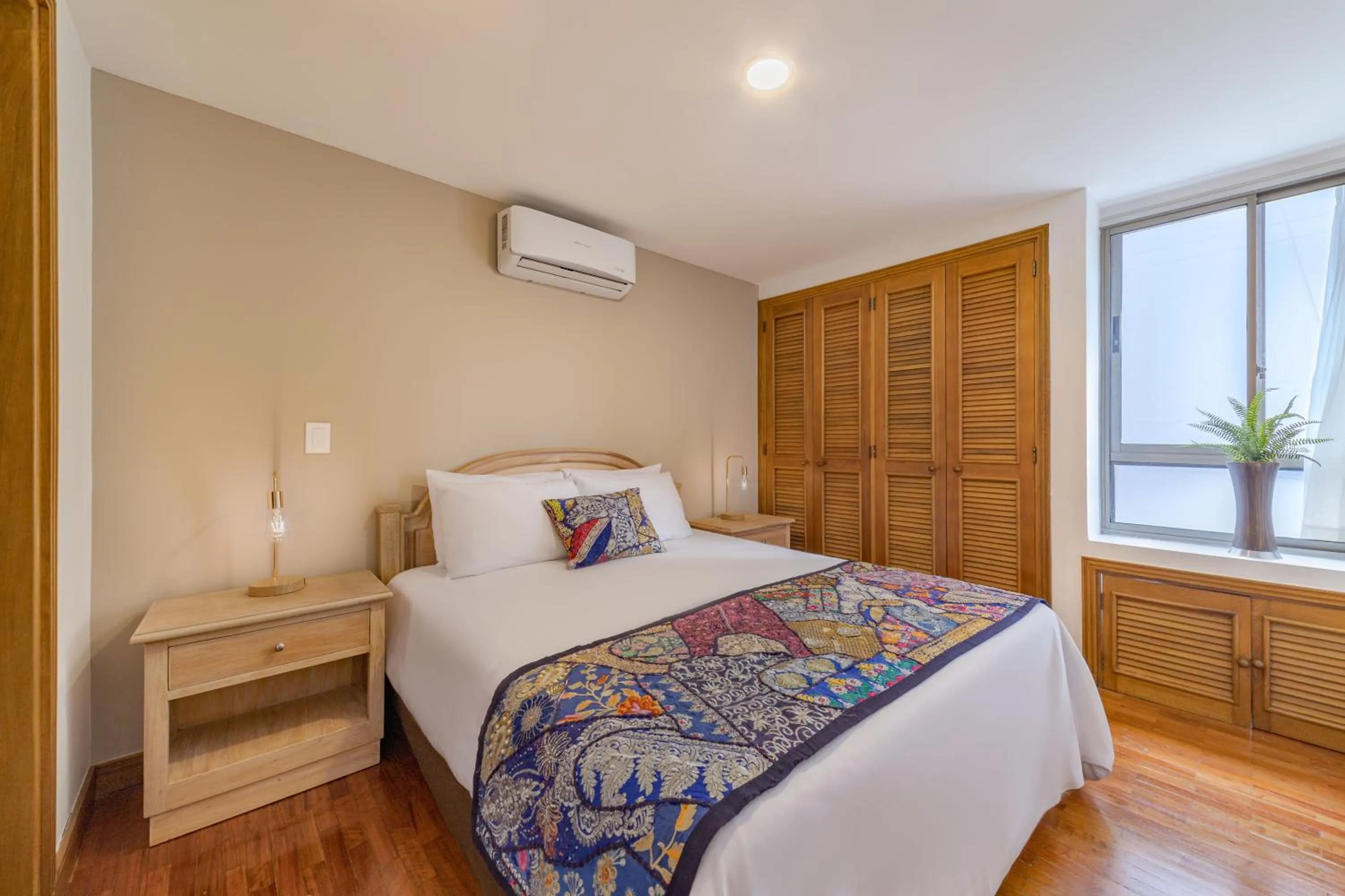 Bed in Alcazar de Oviedo by EE Hoteles