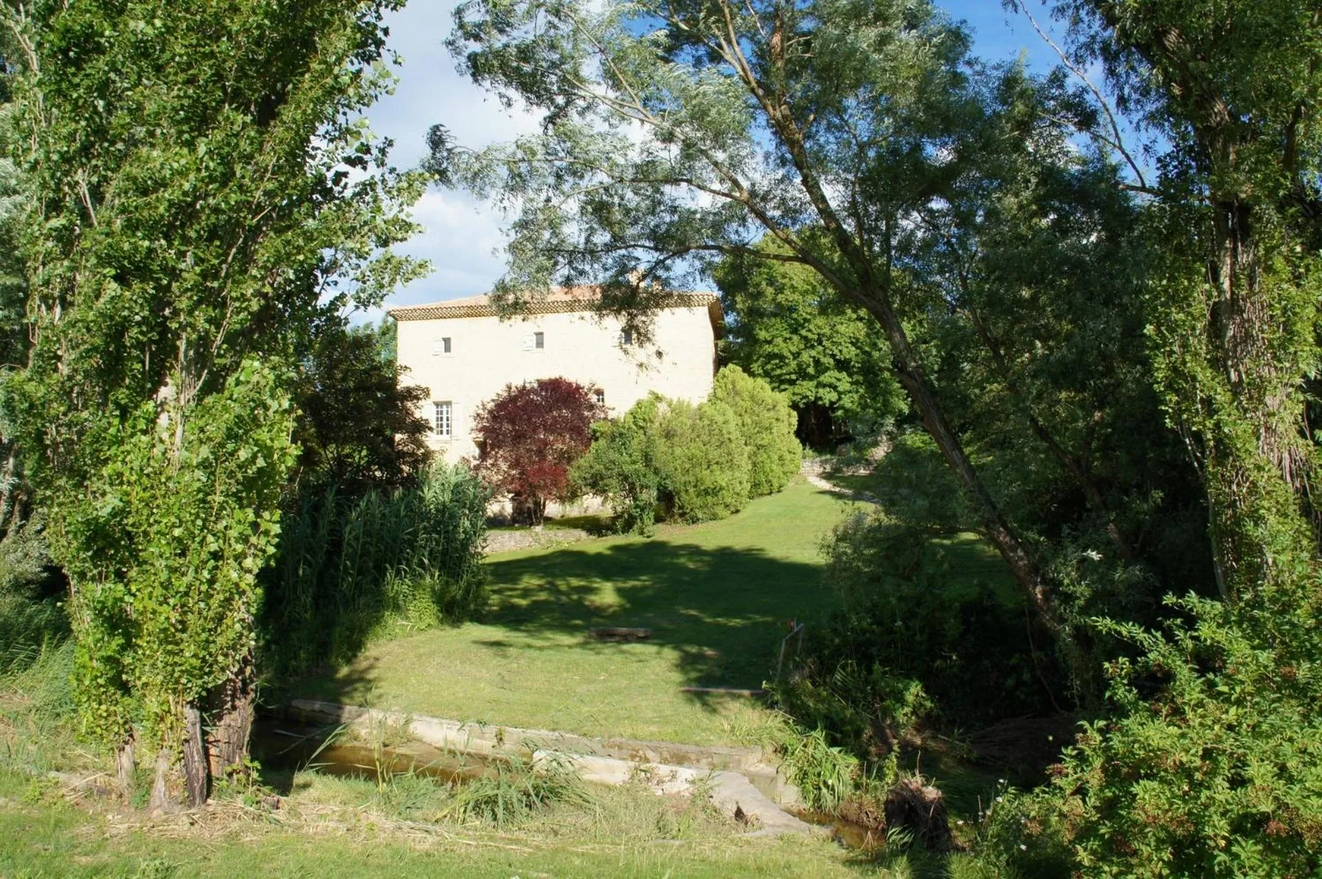 Property building in Moulin d'Antelon B&B