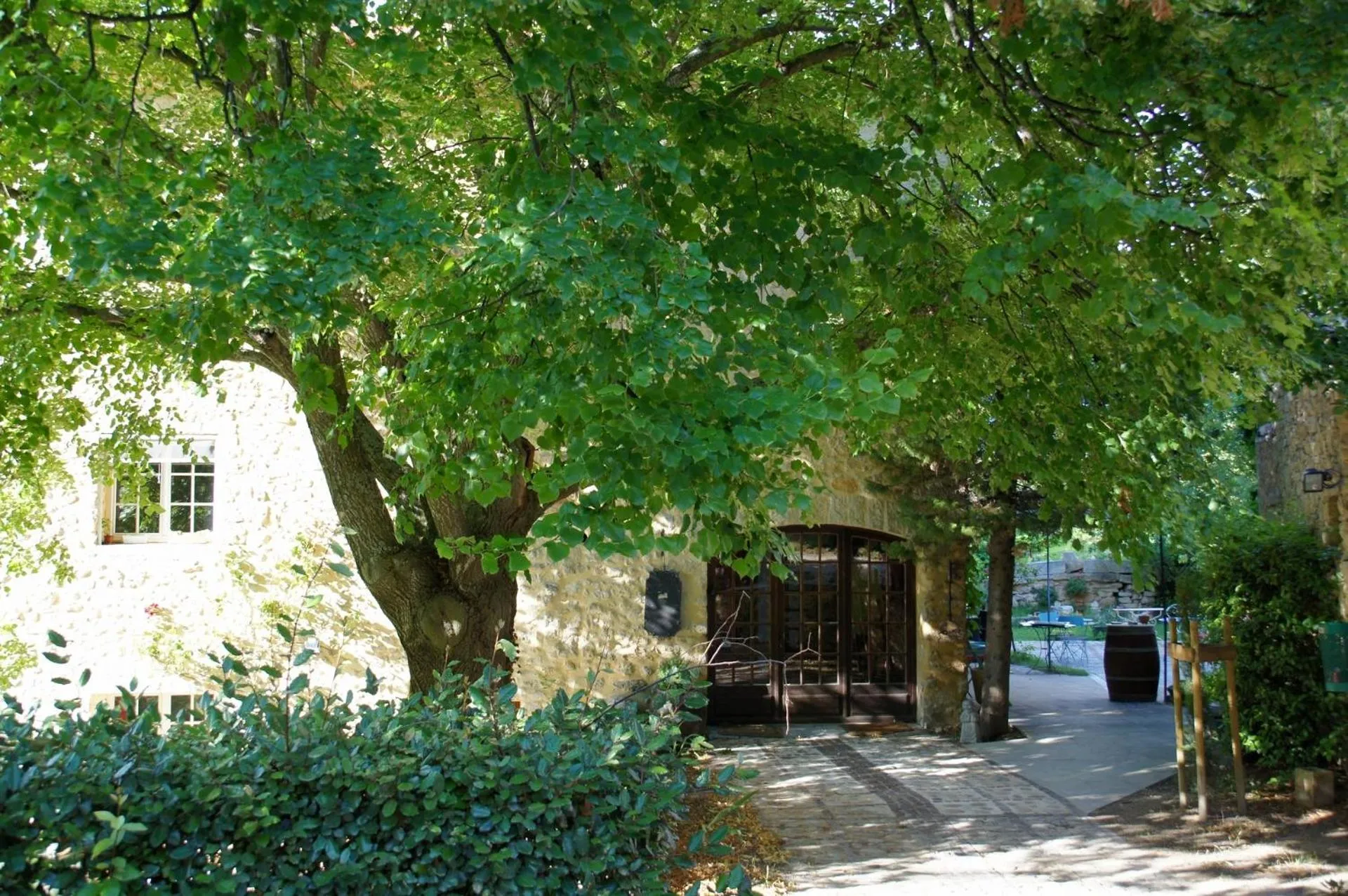 Facade/entrance in Moulin d'Antelon B&B