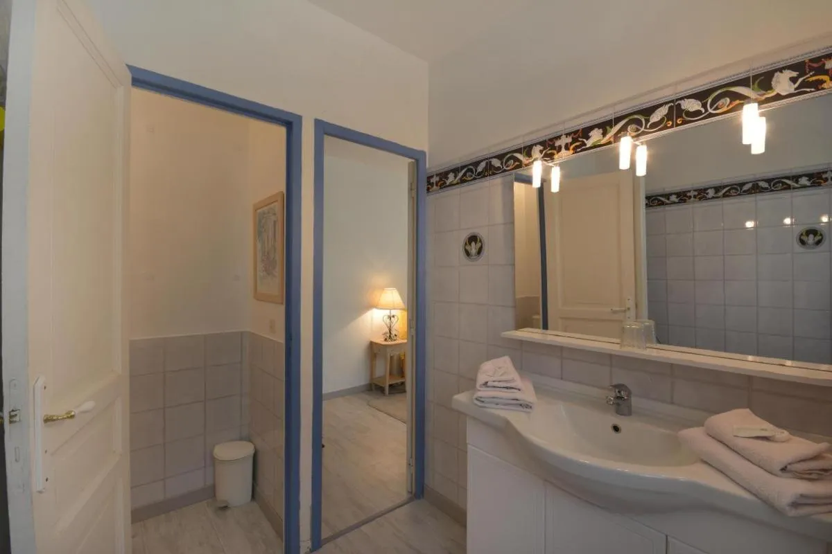 Bath in Moulin d'Antelon B&B