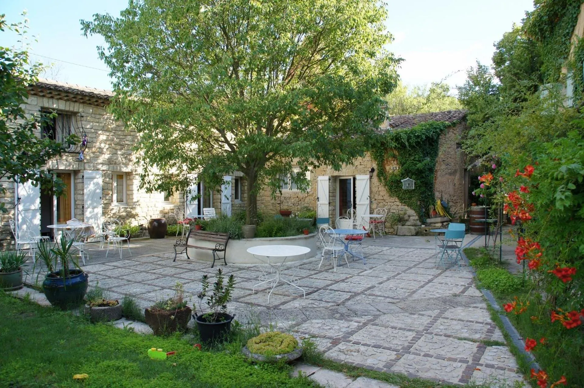 Property building in Moulin d'Antelon B&B