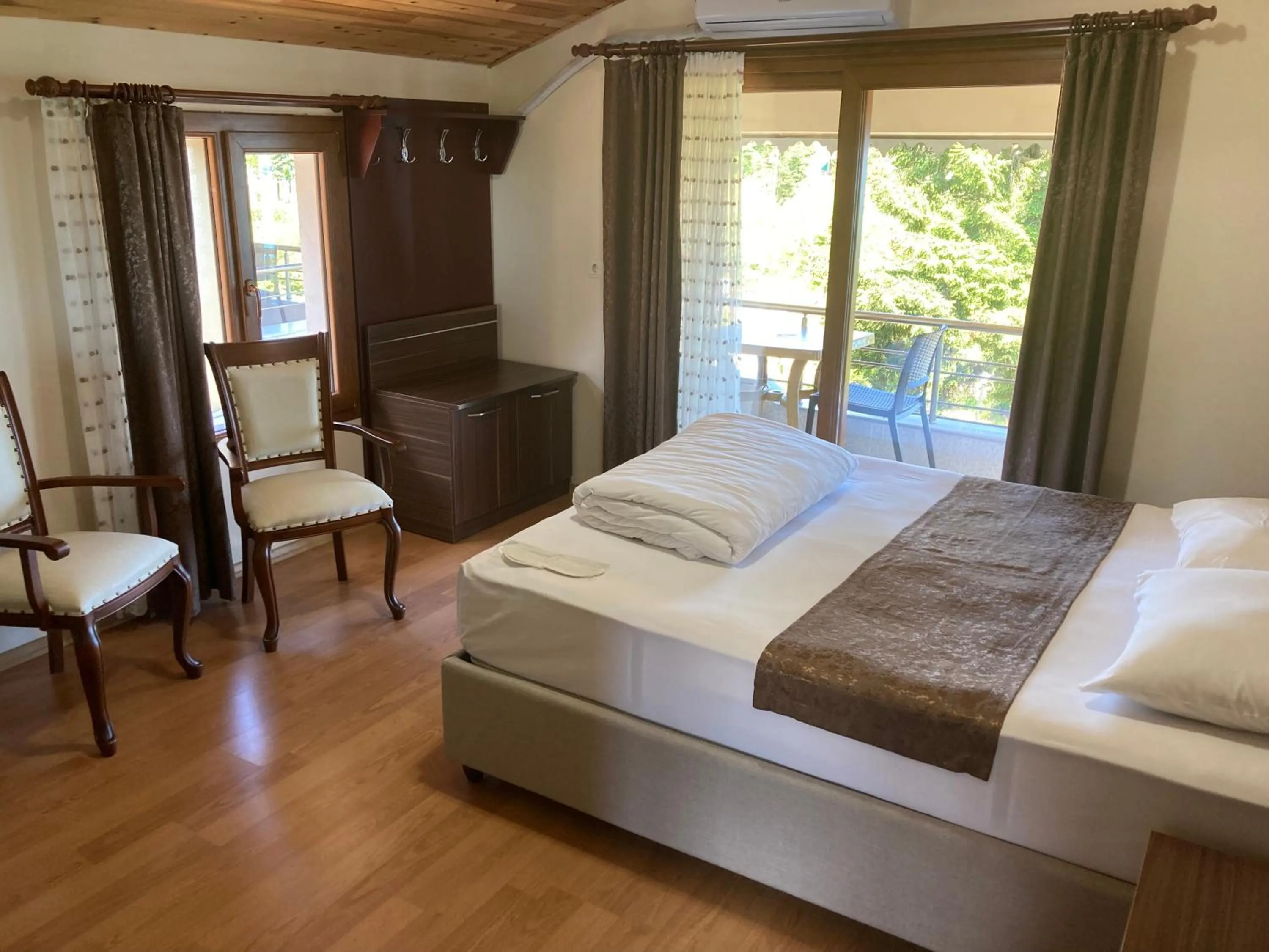 Bedroom in Zarha Mountain Villas