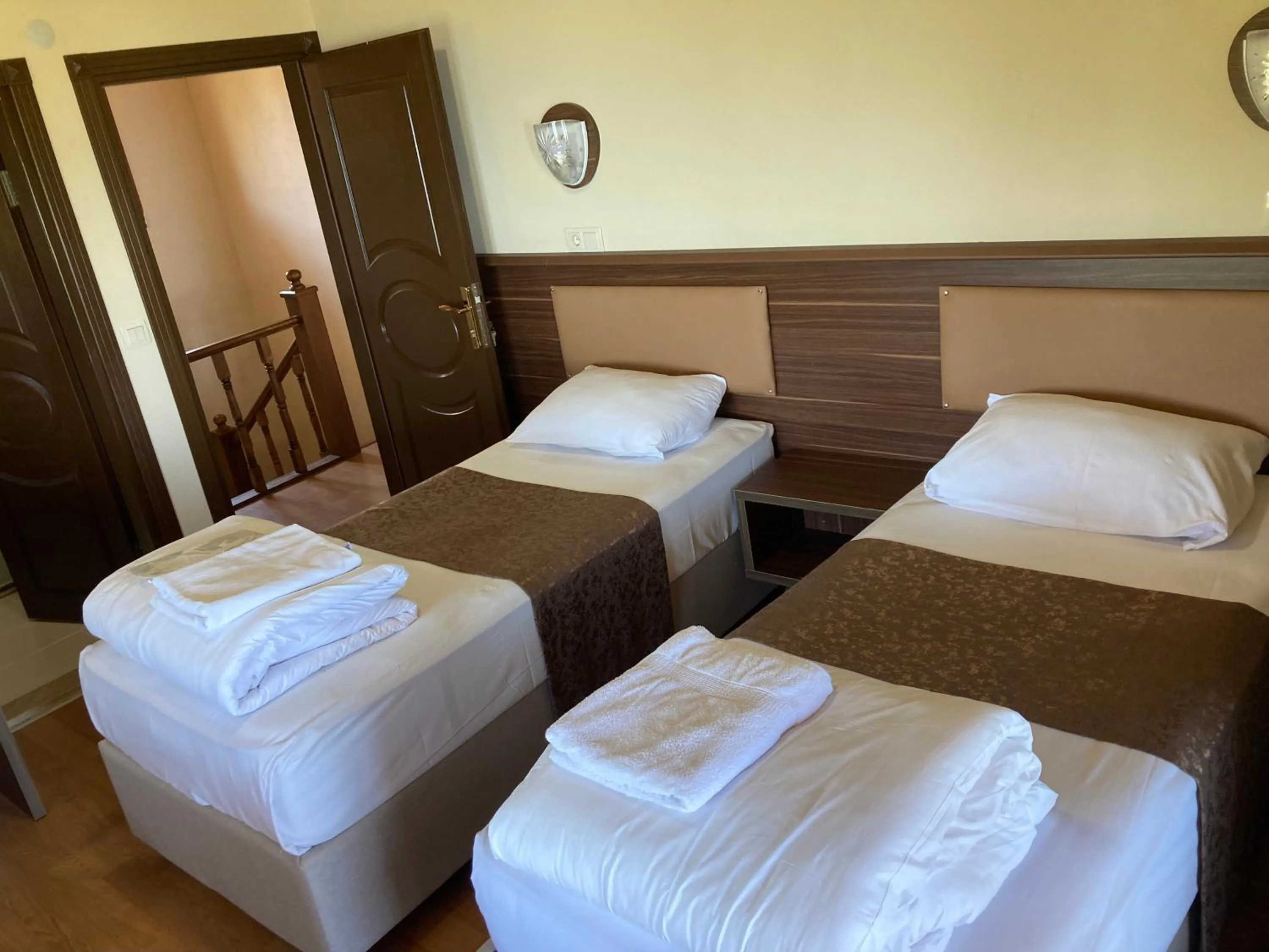 Bed in Zarha Mountain Villas