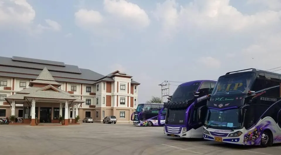 S-Tawan Hotel & Convention