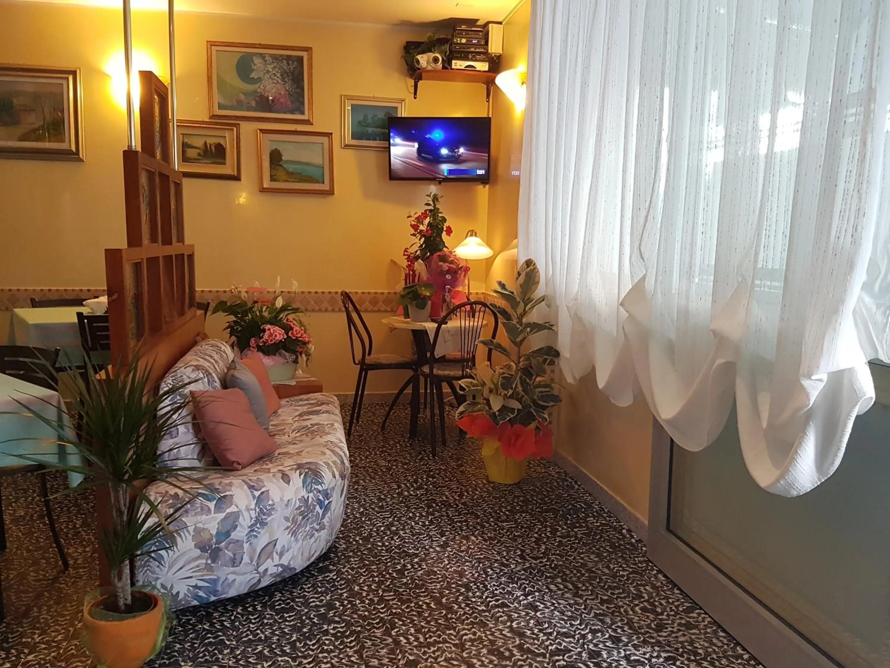 Lobby or reception in Hotel Villa Ersilia Rimini B&B