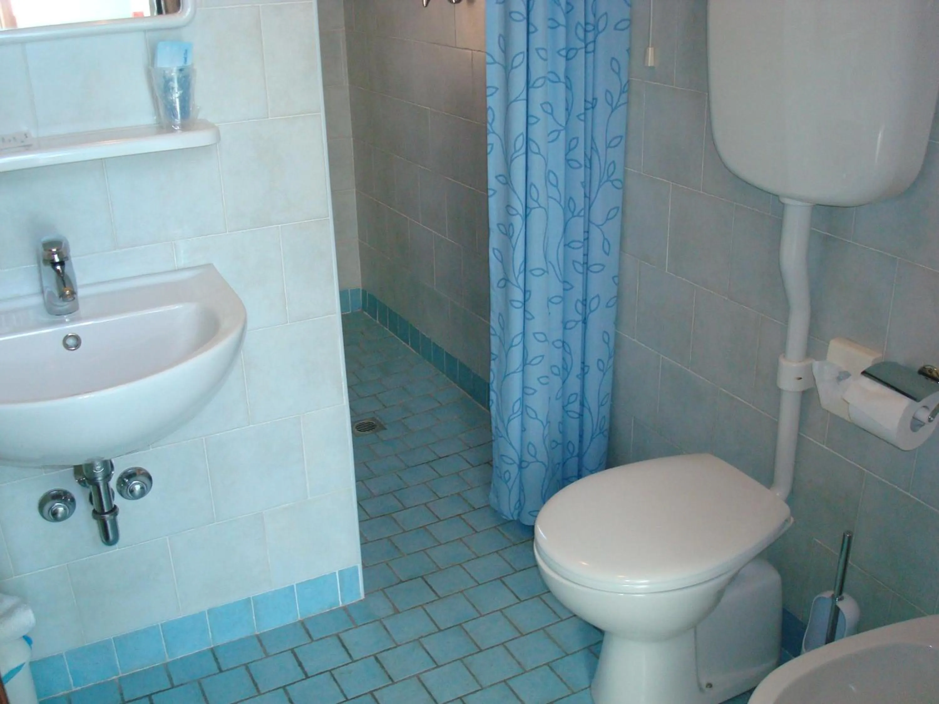 Bathroom in Hotel Villa Ersilia Rimini B&B