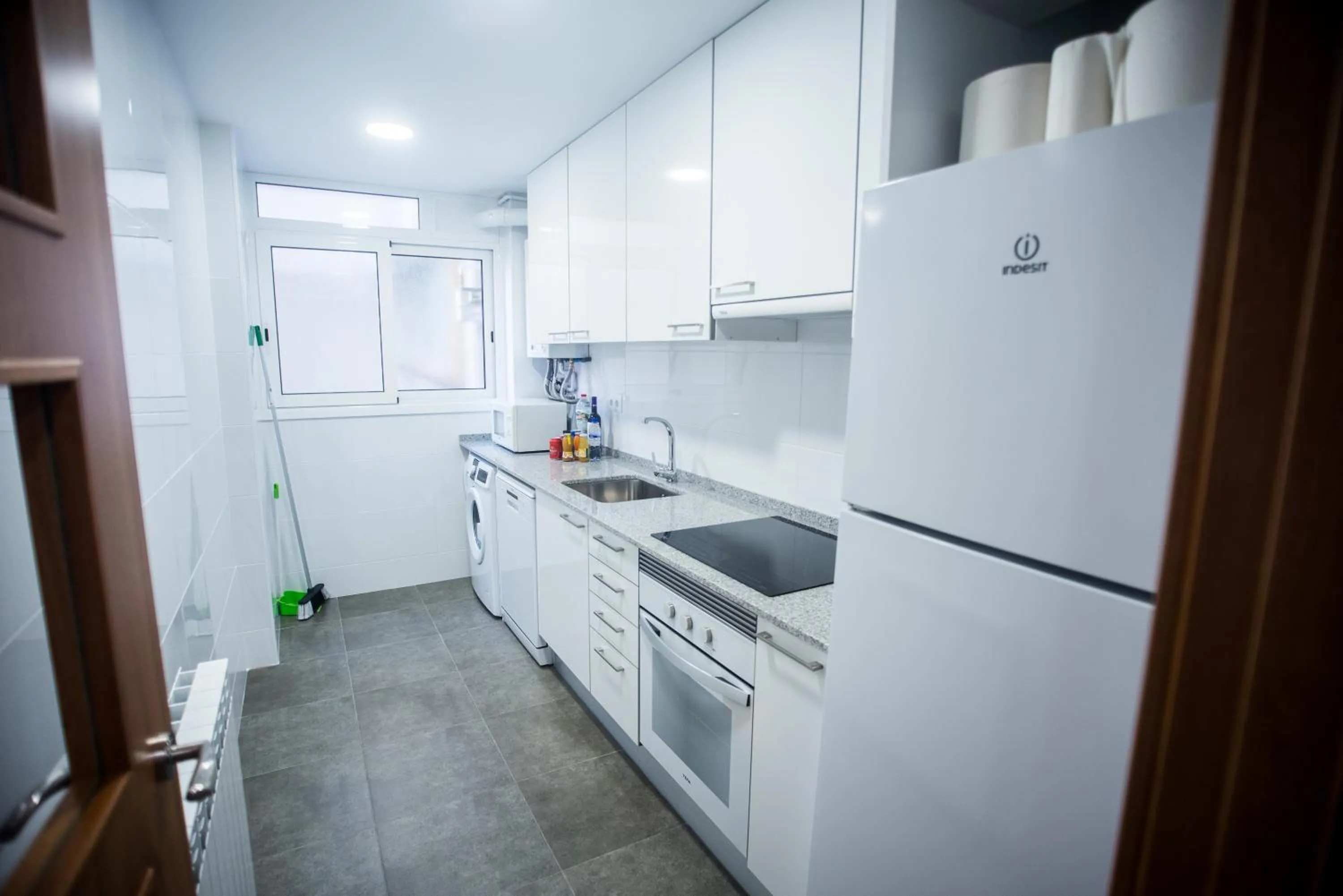 Kitchen or kitchenette in Manresa Apartamentos Turísticos