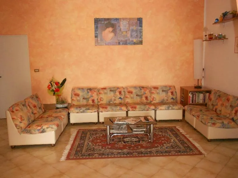 Communal lounge/ TV room in Hotel Vevey