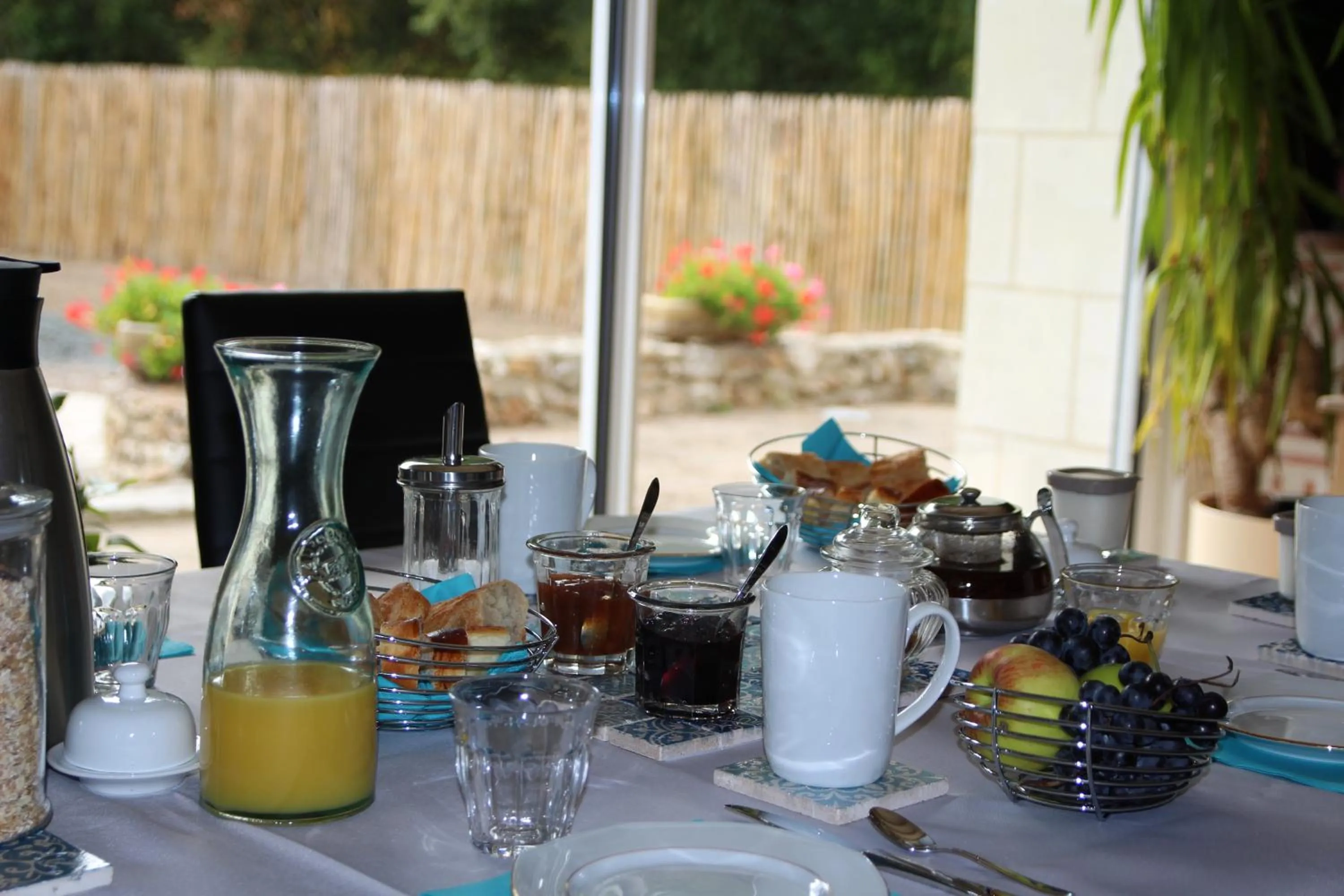 Continental breakfast in Métairie du Villiers