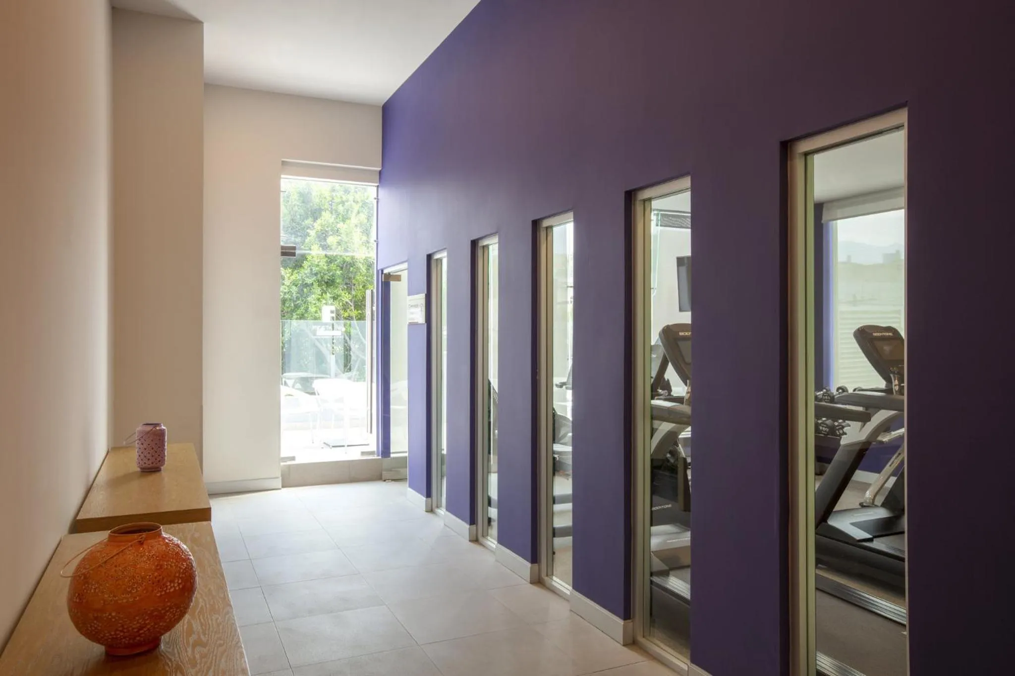 Decorative detail in Fiesta Inn Express Monterrey Centro