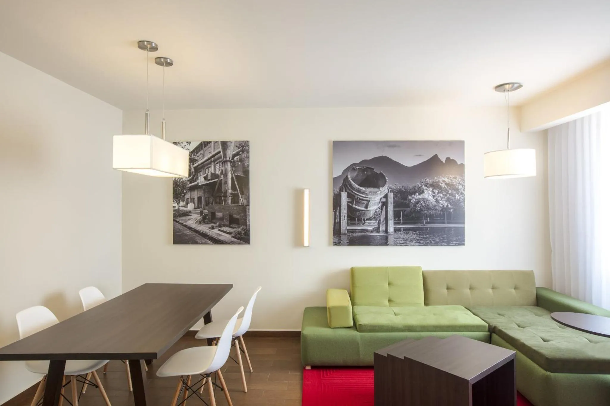 Photo of the whole room in Fiesta Inn Express Monterrey Centro