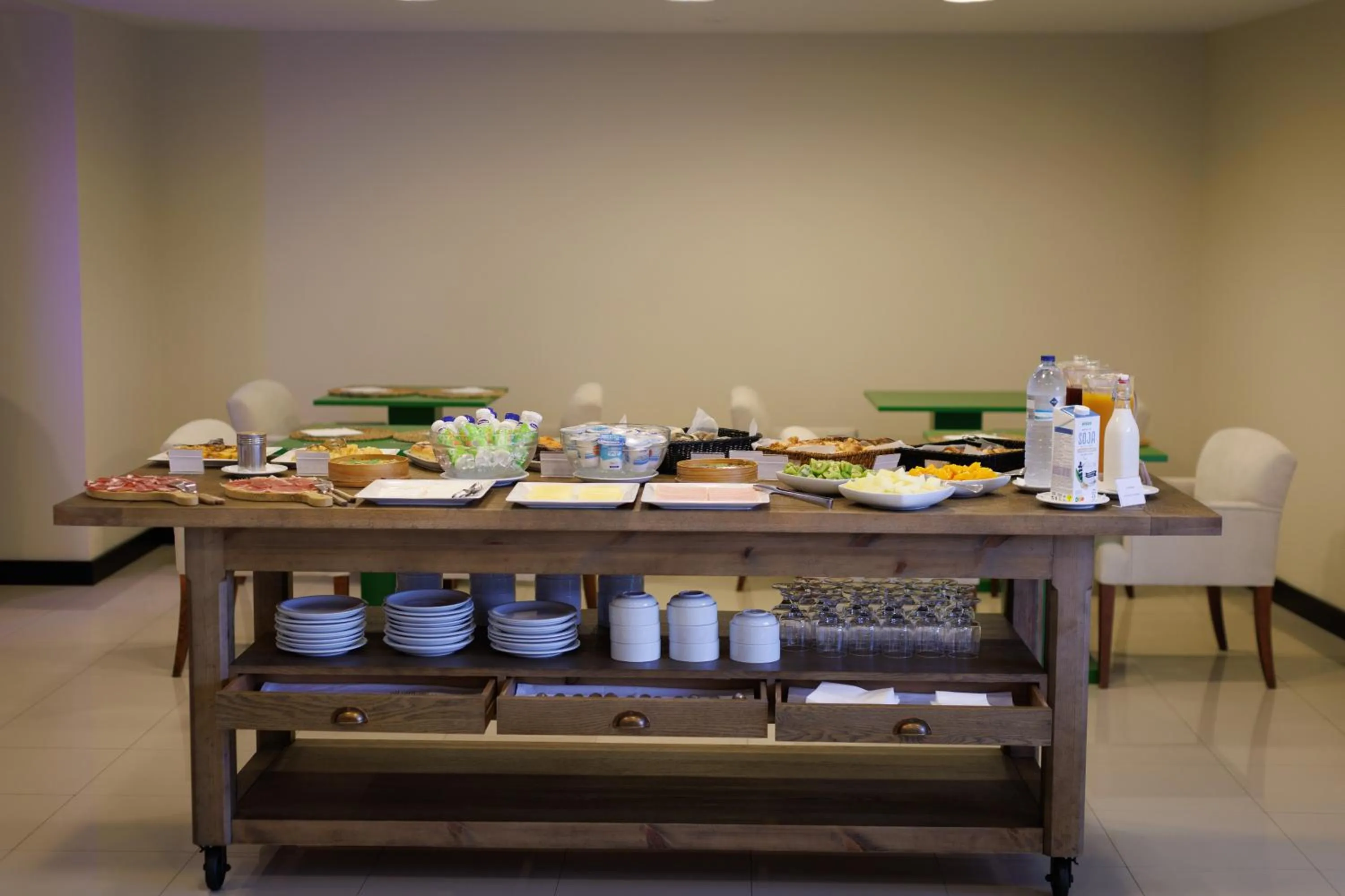 Buffet breakfast in Hotel Folgosa Douro