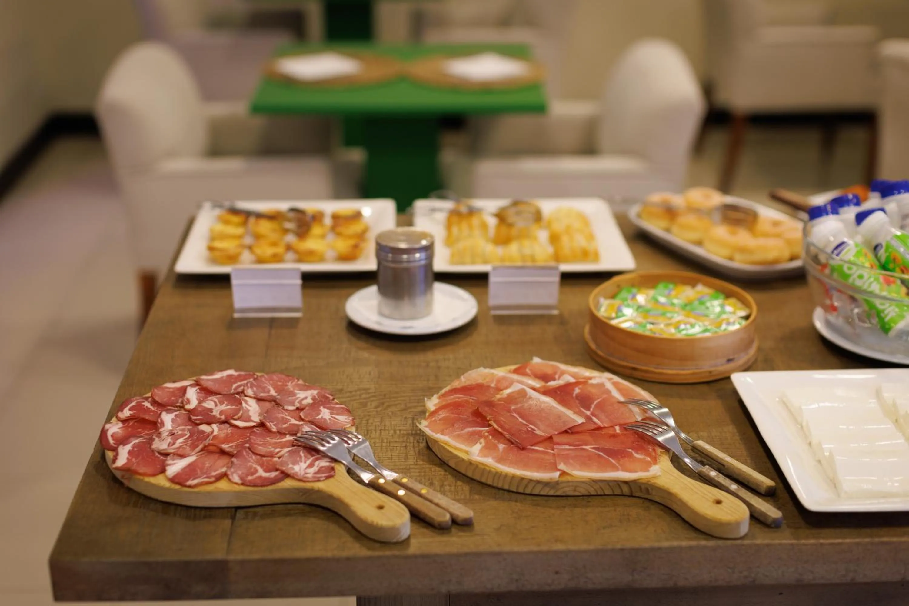 Buffet breakfast in Hotel Folgosa Douro